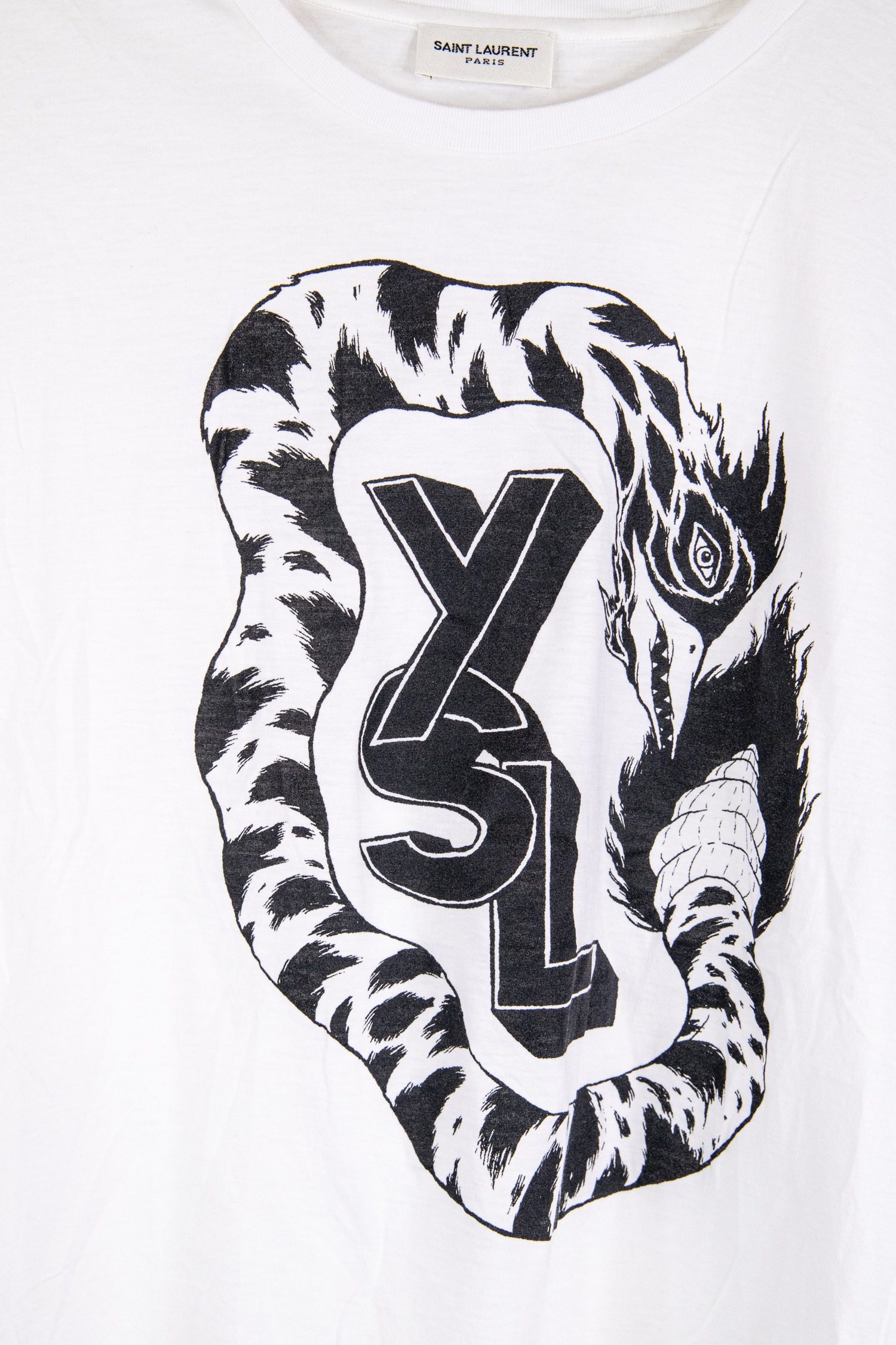 Thumbnail of http://Saint%20Laurent%20T-Shirt%20mit%20Print%20in%20Weiß%20und%20Schwarz