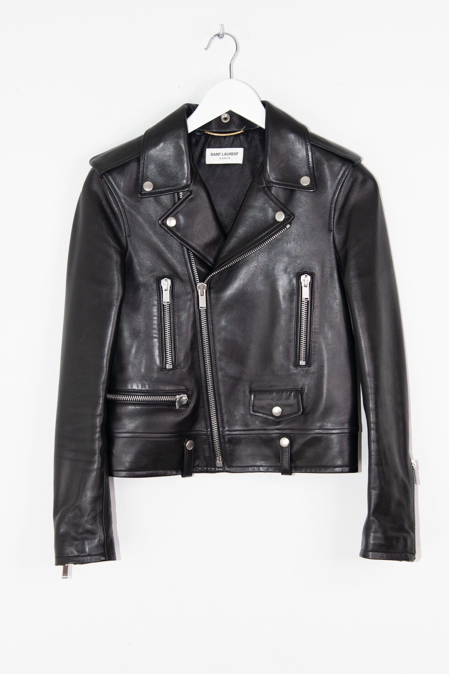 Thumbnail of http://Saint%20Laurent%20Lederjacke%20im%20Biker-Stil%20in%20Schwarz