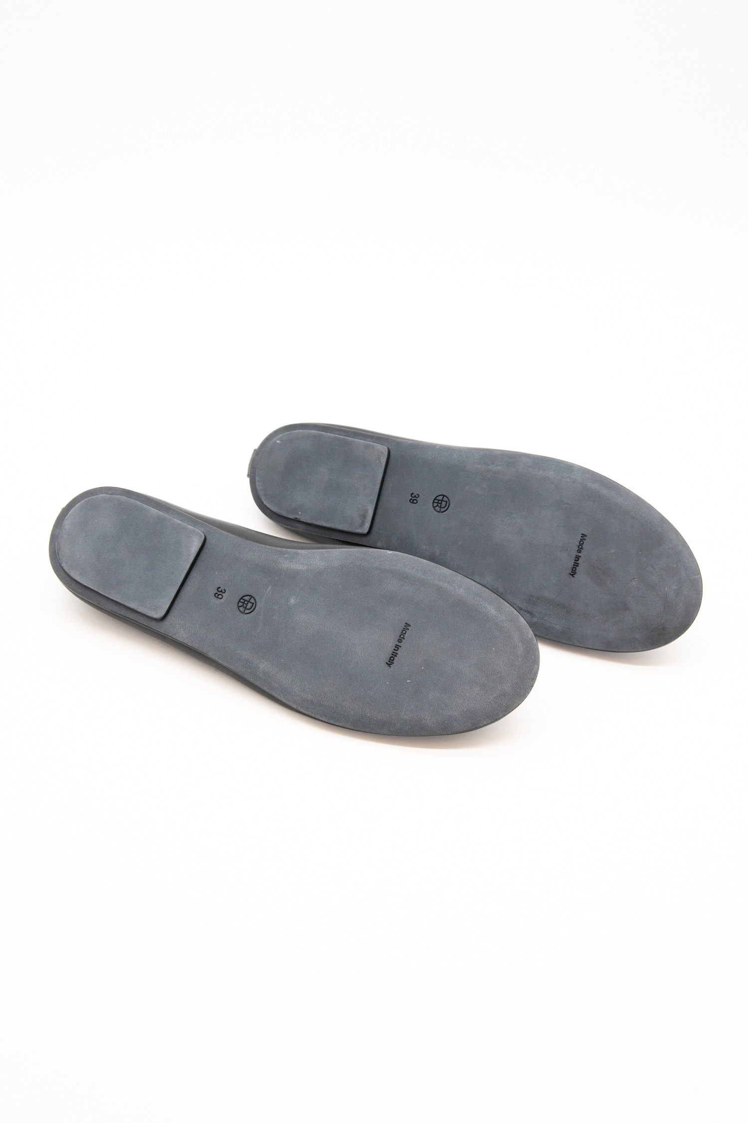 Thumbnail of http://The%20Row%20Ballerinas%20in%20Schwarz