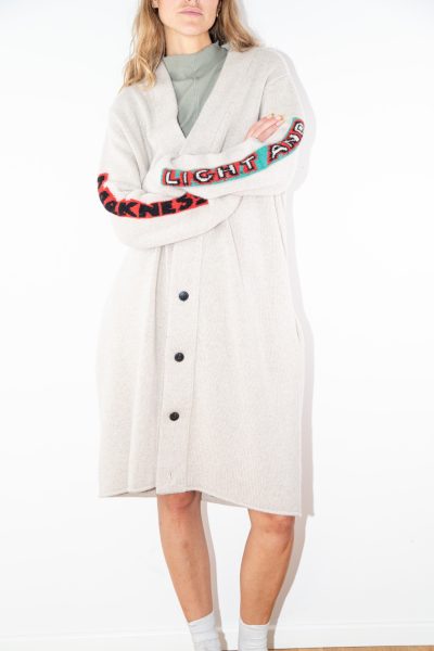 The Elder Statesman Strickjacke mit Schriftzug in Beige