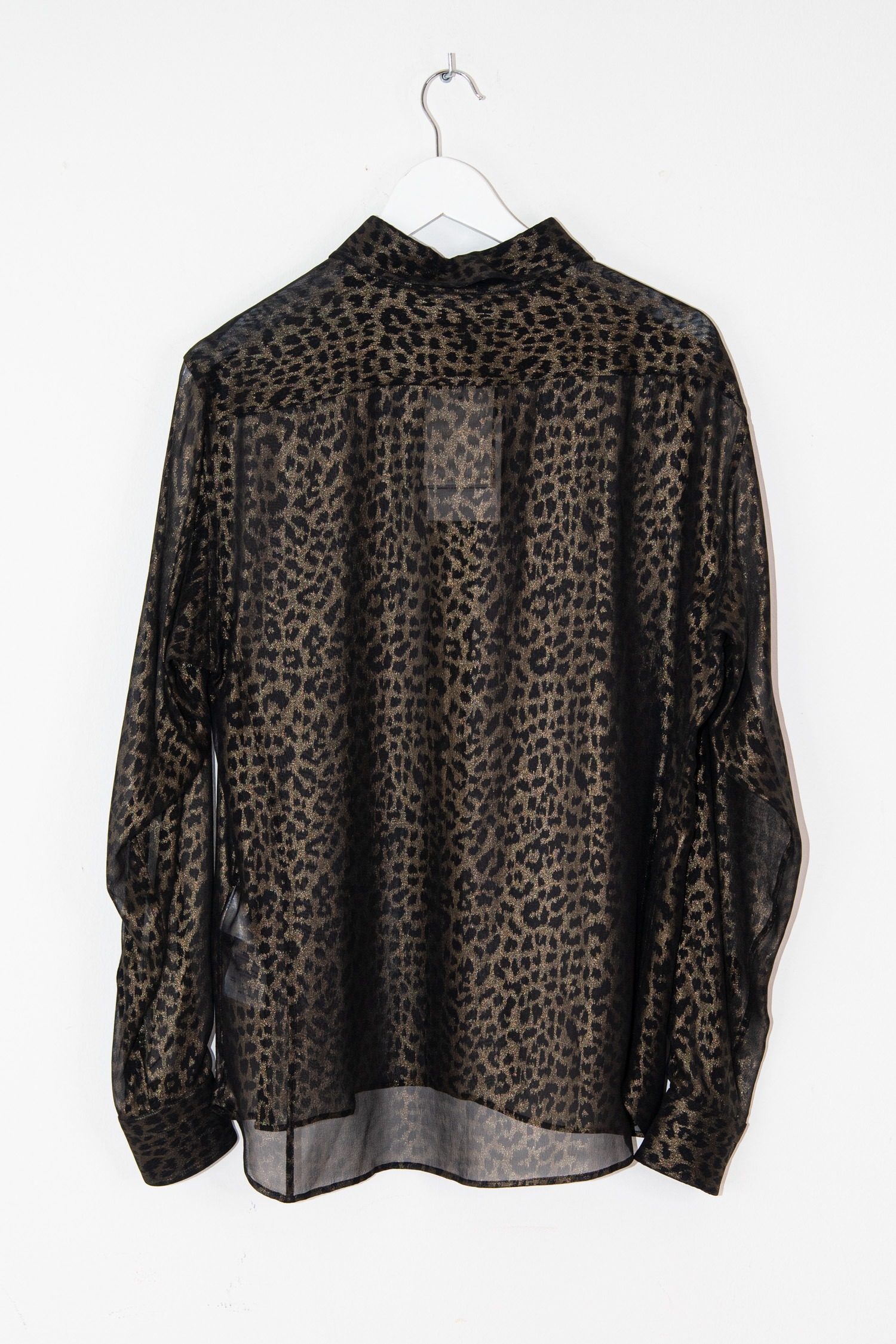 Thumbnail of http://Tom%20Ford%20Seidenbluse%20mit%20Leopardenmuster%20in%20Gold%20und%20Schwarz