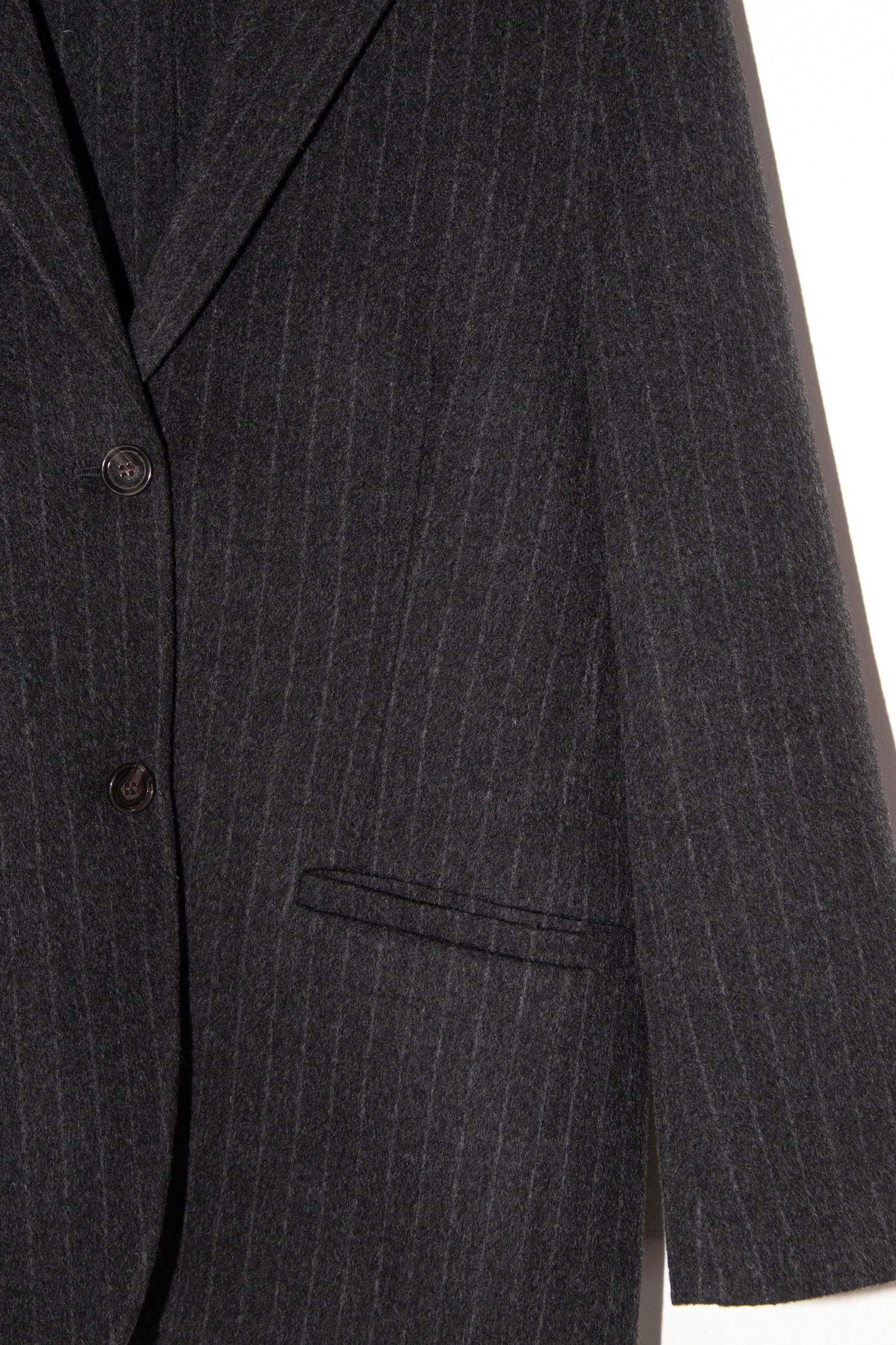 Thumbnail of http://Toteme%20Blazer%20mit%20Kreidestreifen%20in%20Anthrazit