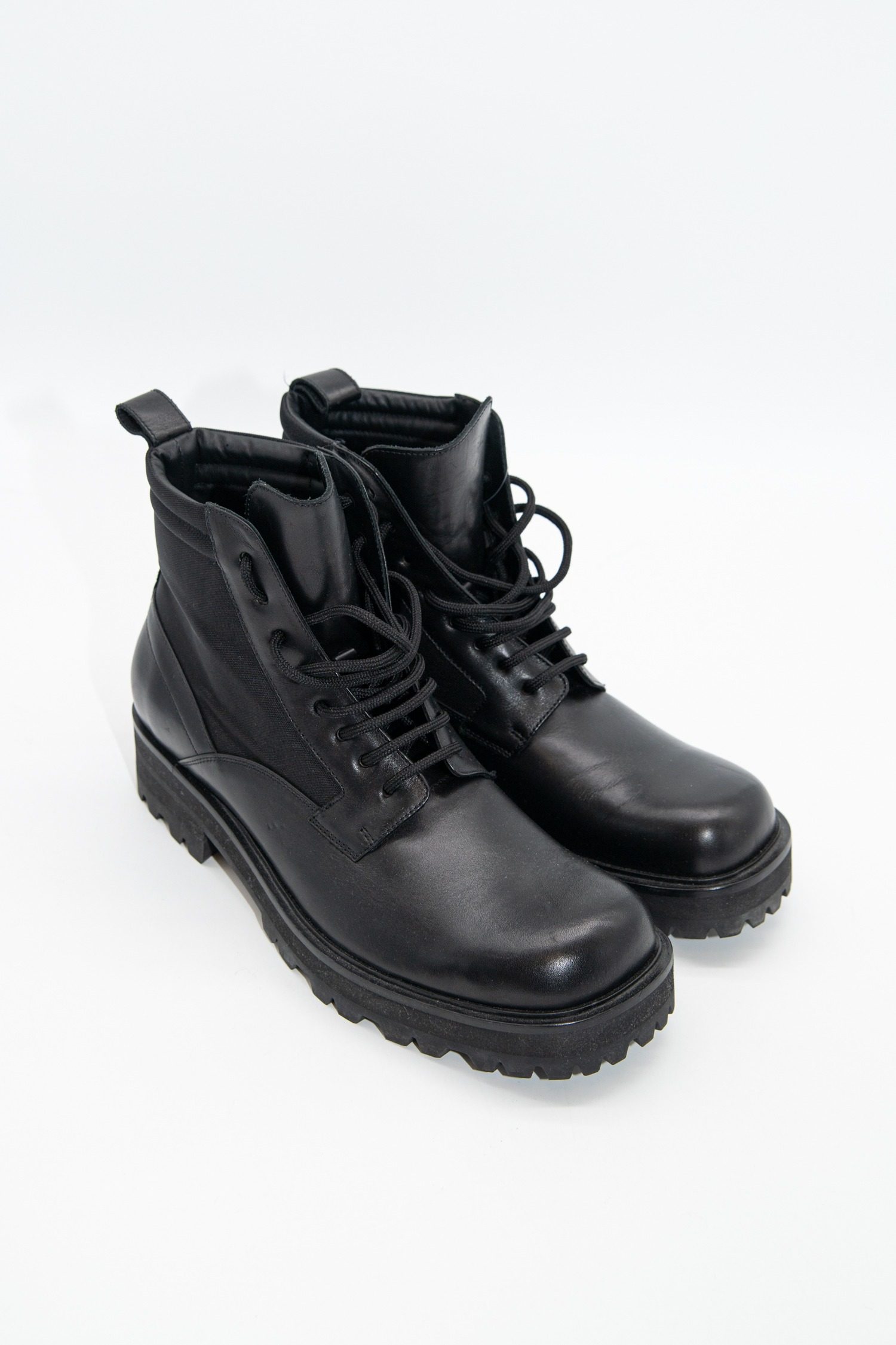 Thumbnail of http://Trussardi%20Boots%20in%20Schwarz
