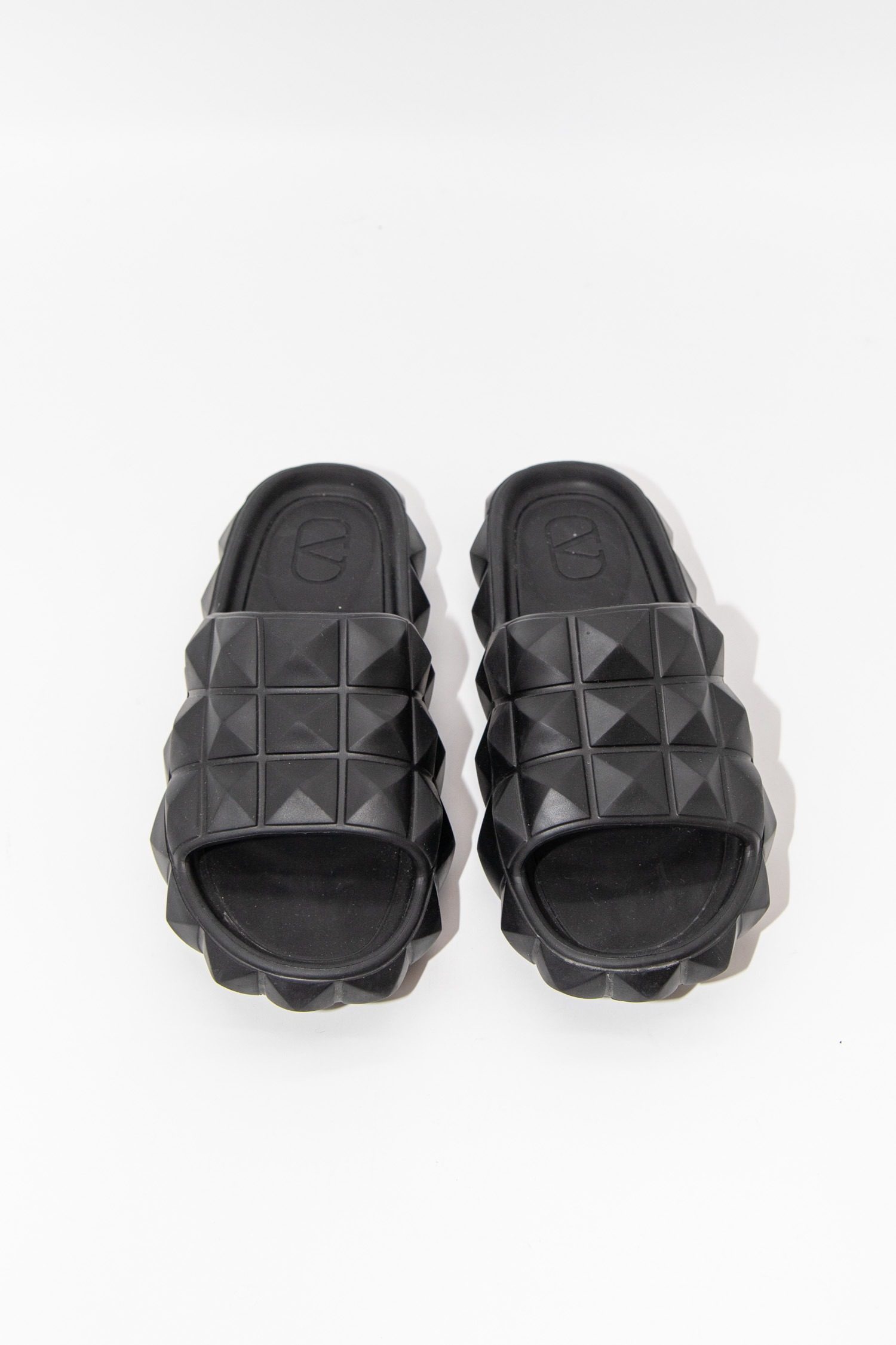 Thumbnail of http://Valentino%20Roman%20Stud%20Turtle%20Pantoletten