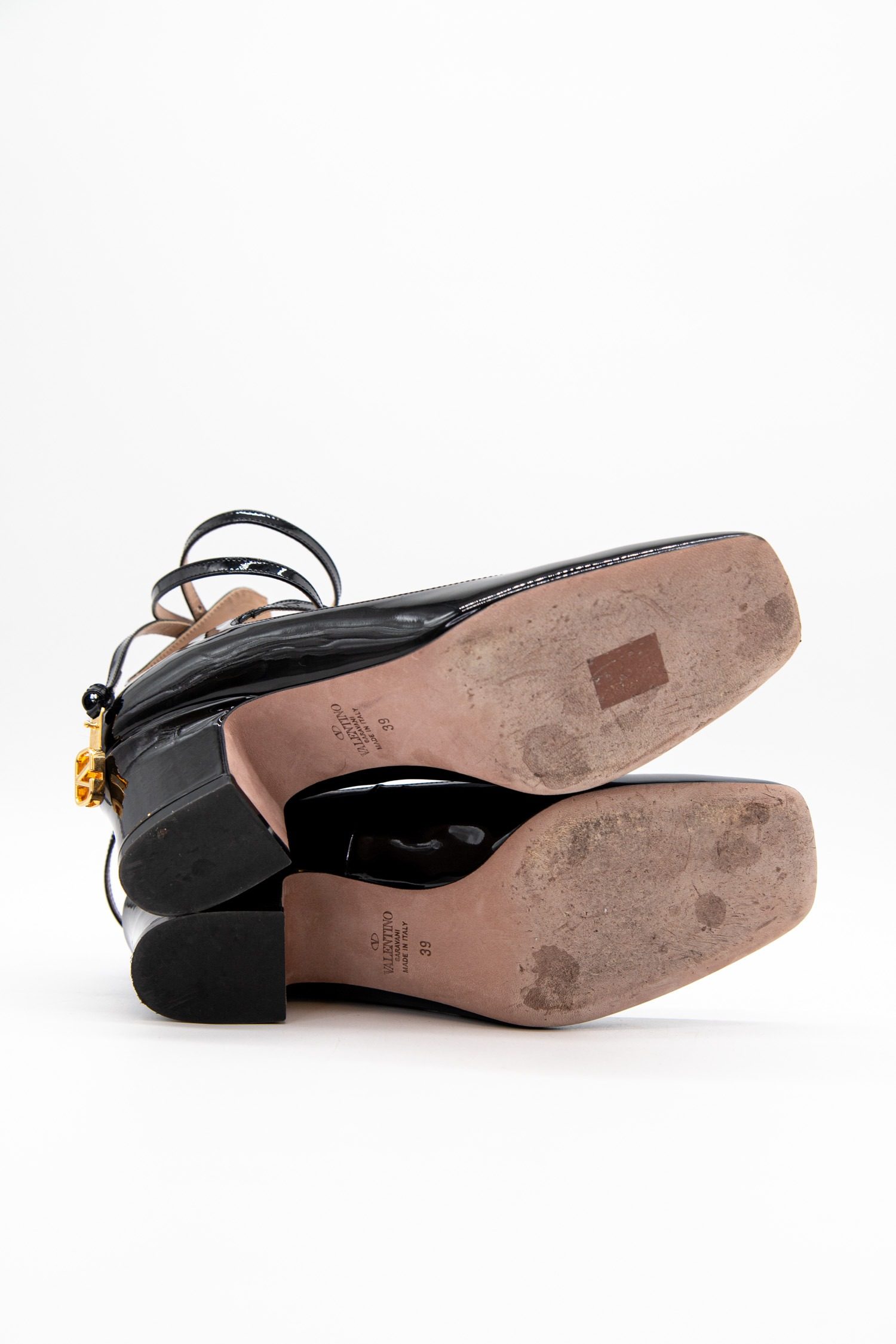 Thumbnail of http://Valentino%20Tan-Go%20Pumps%20in%20Schwarz