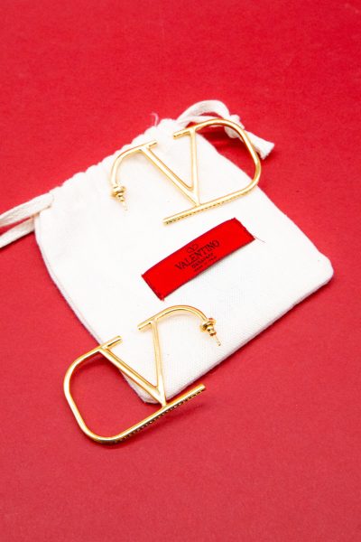 Valentino Garavani V-Logo Ohrringe in Gold