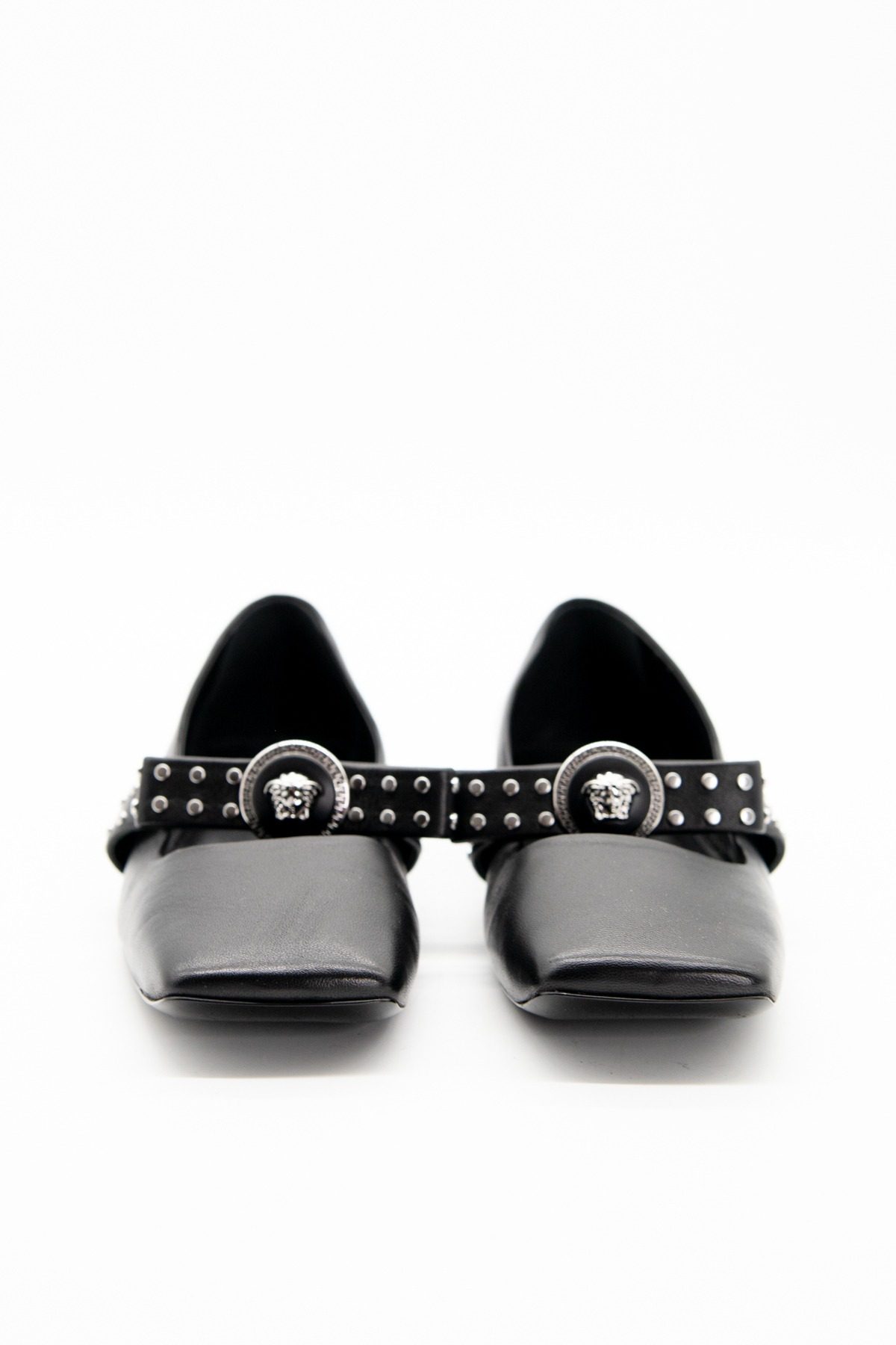 Thumbnail of http://Versace%20Ballerina%20mit%20Gianni%20Schleife%20in%20Schwarz
