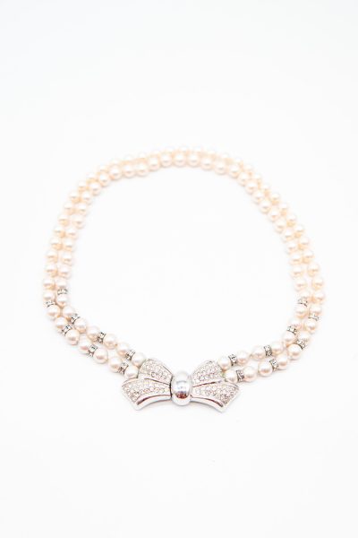 Vintage Dior Halskette mit Schleife in Weiß und Silber