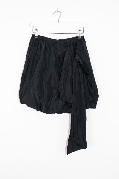 Emporio Armani Vintage Rock mit Ballonsaum in Schwarz