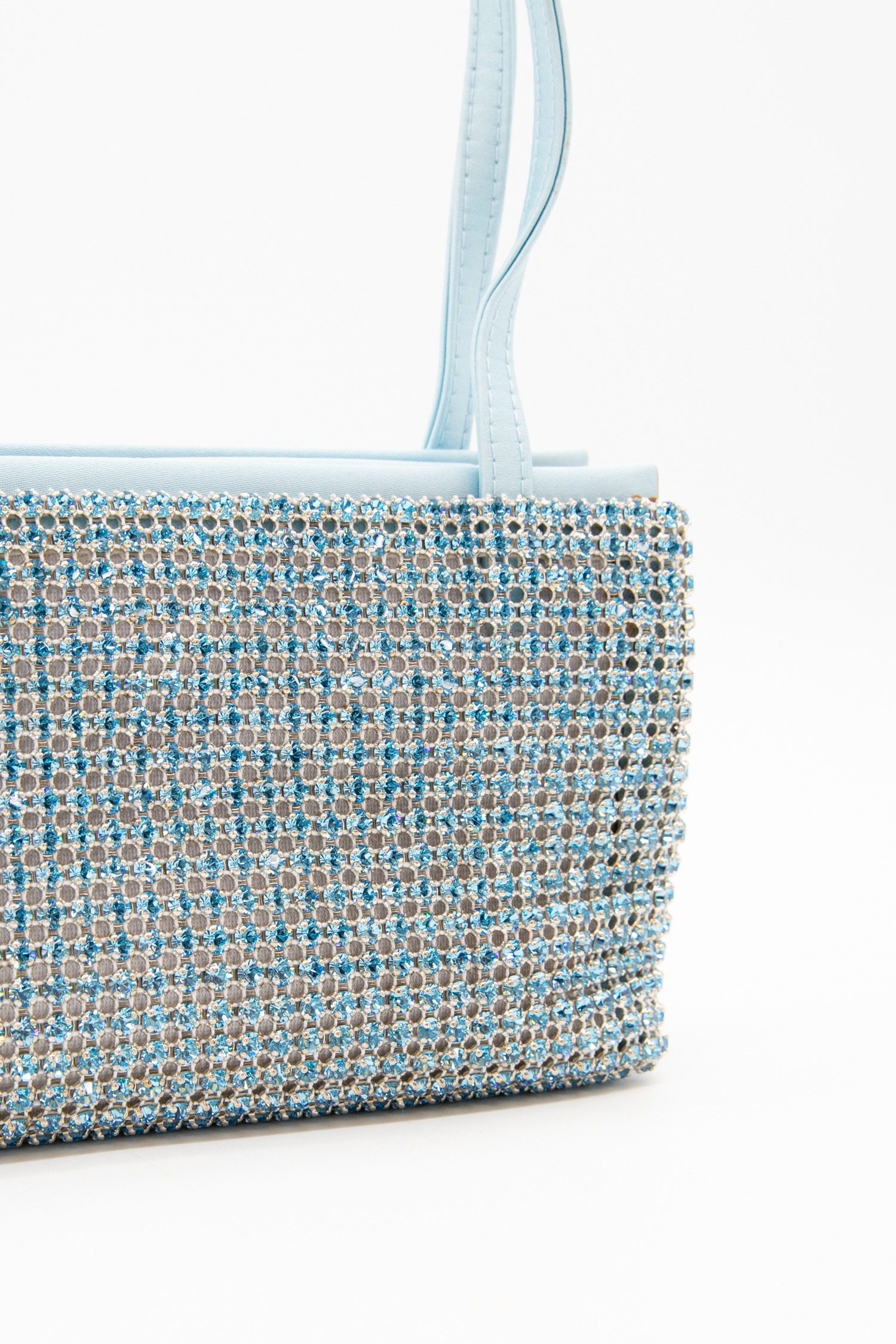 Thumbnail of http://Escada%20Vintage%20Abendtasche%20in%20Hellblau%20mit%20Strasssteinen