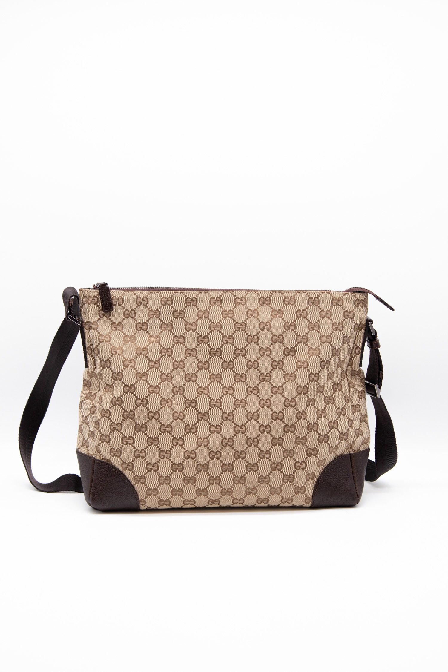 Thumbnail of http://Vintage%20Gucci%20GG%20Canvas%20Umhängetasche%20in%20Braun%20und%20Beige