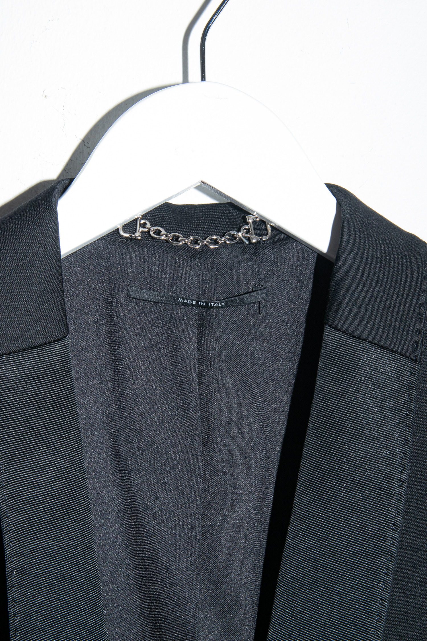 Thumbnail of http://Gucci%20Vintage%20Smoking%20Blazer%20in%20Schwarz