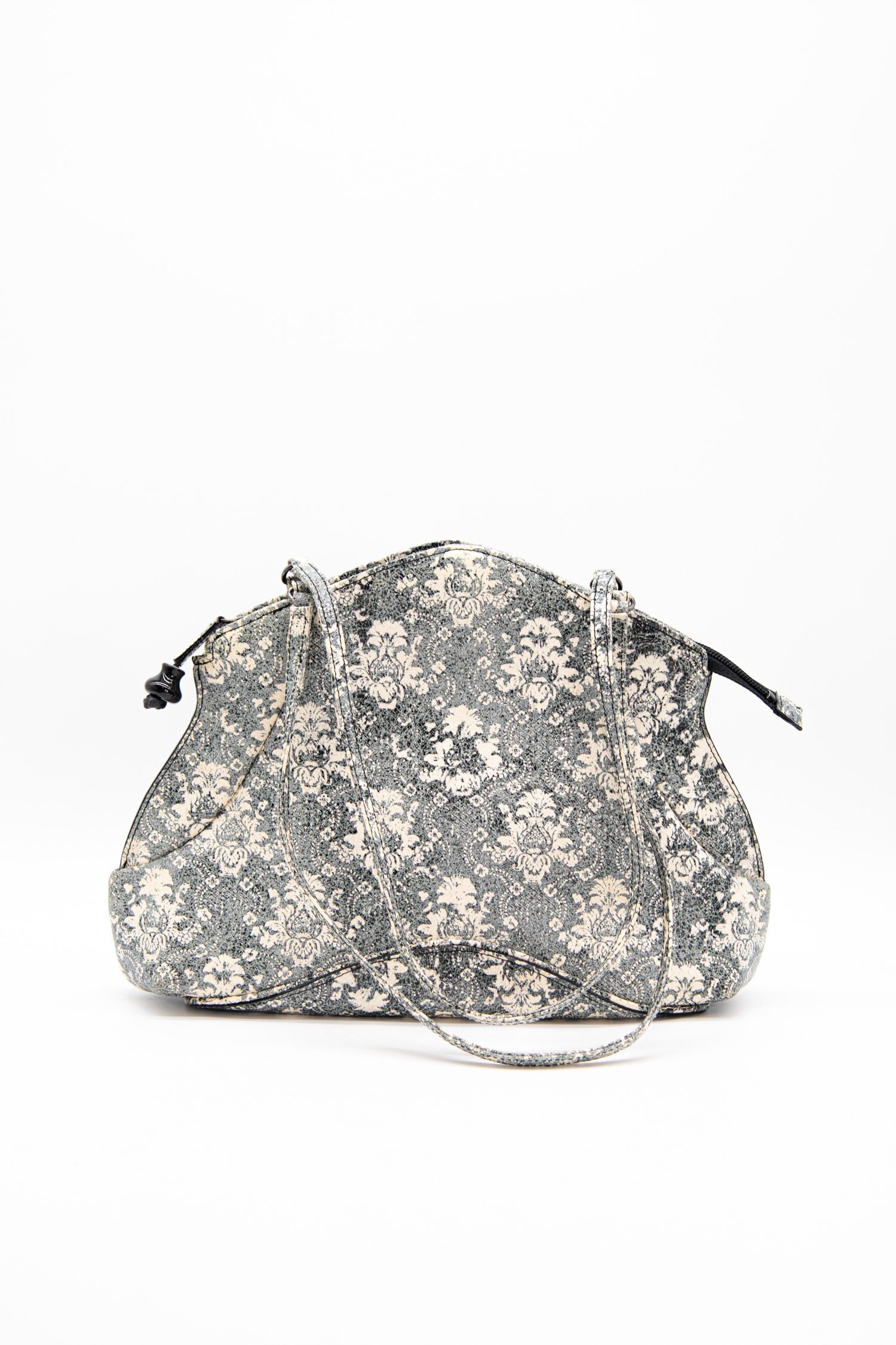 Thumbnail of http://Issey%20Miyake%20Vintage%20Handtasche%20mit%20Print