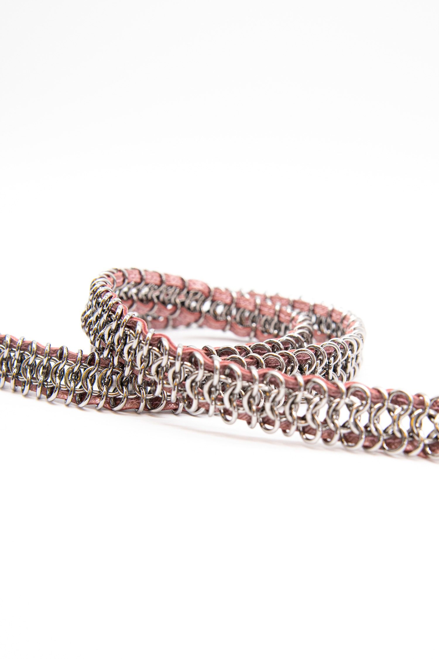 Thumbnail of http://Vintage%20Prada%20Kettengürtel%20in%20Silber%20und%20Rosa