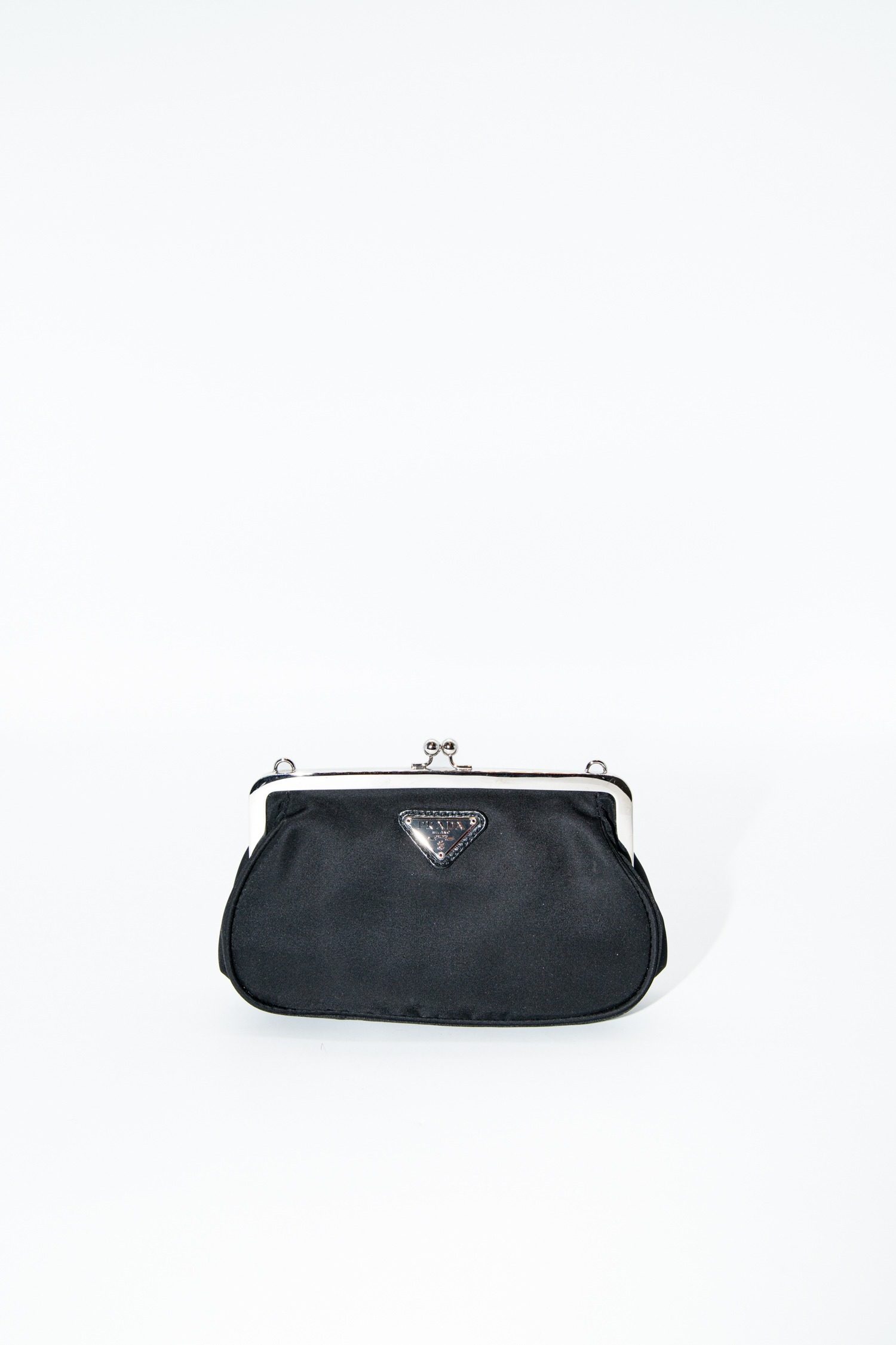Thumbnail of http://Prada%20VintageKisslock%20Crossbody%20Mini-Umhängetasche%20in%20Schwarz