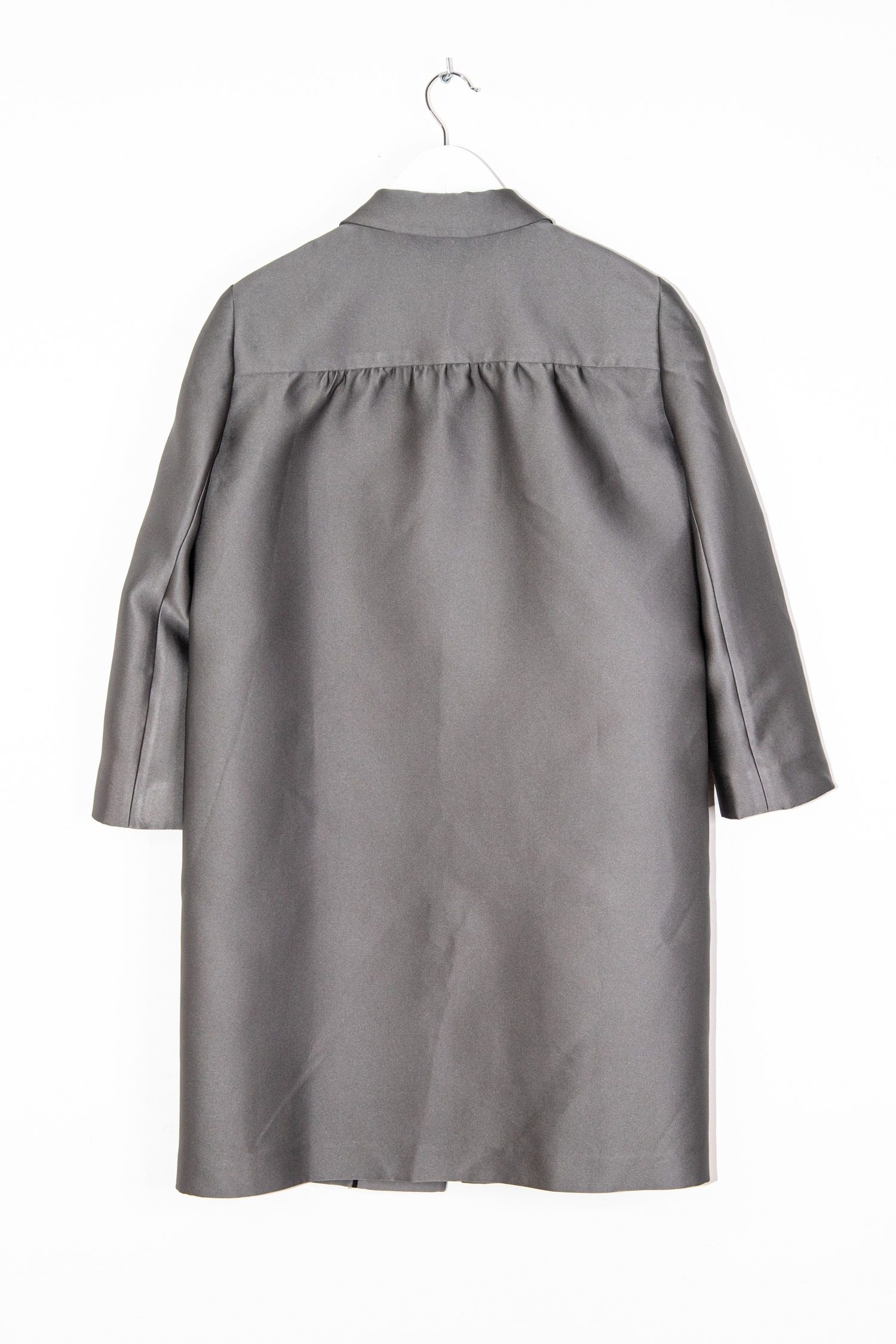 Thumbnail of http://Prada%20Vintage%20Mantel%20in%20Grau%20aus%20Satin