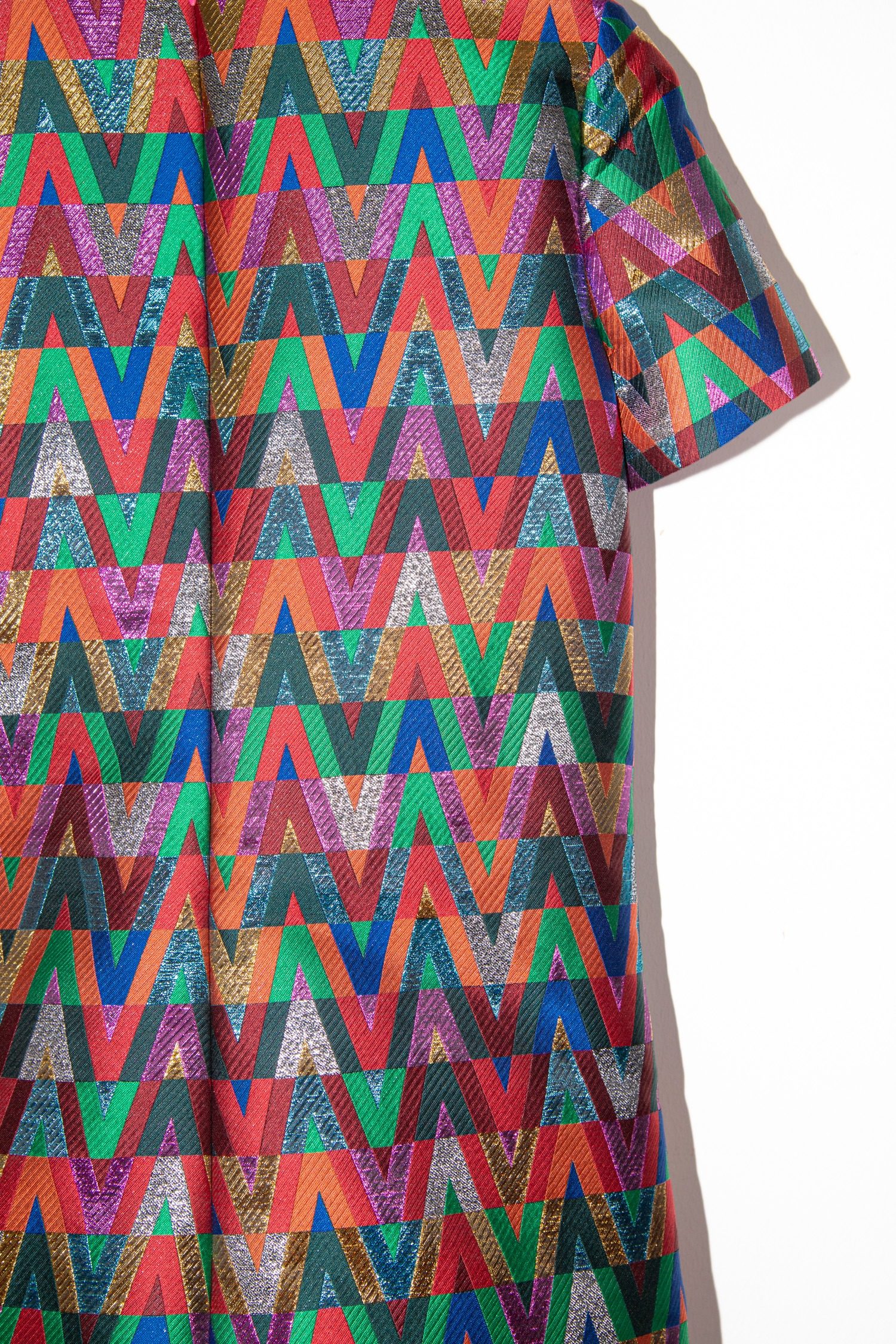 Thumbnail of http://Vintage%20Valentino%20Minikleid%20mit%20grafischen%20Muster