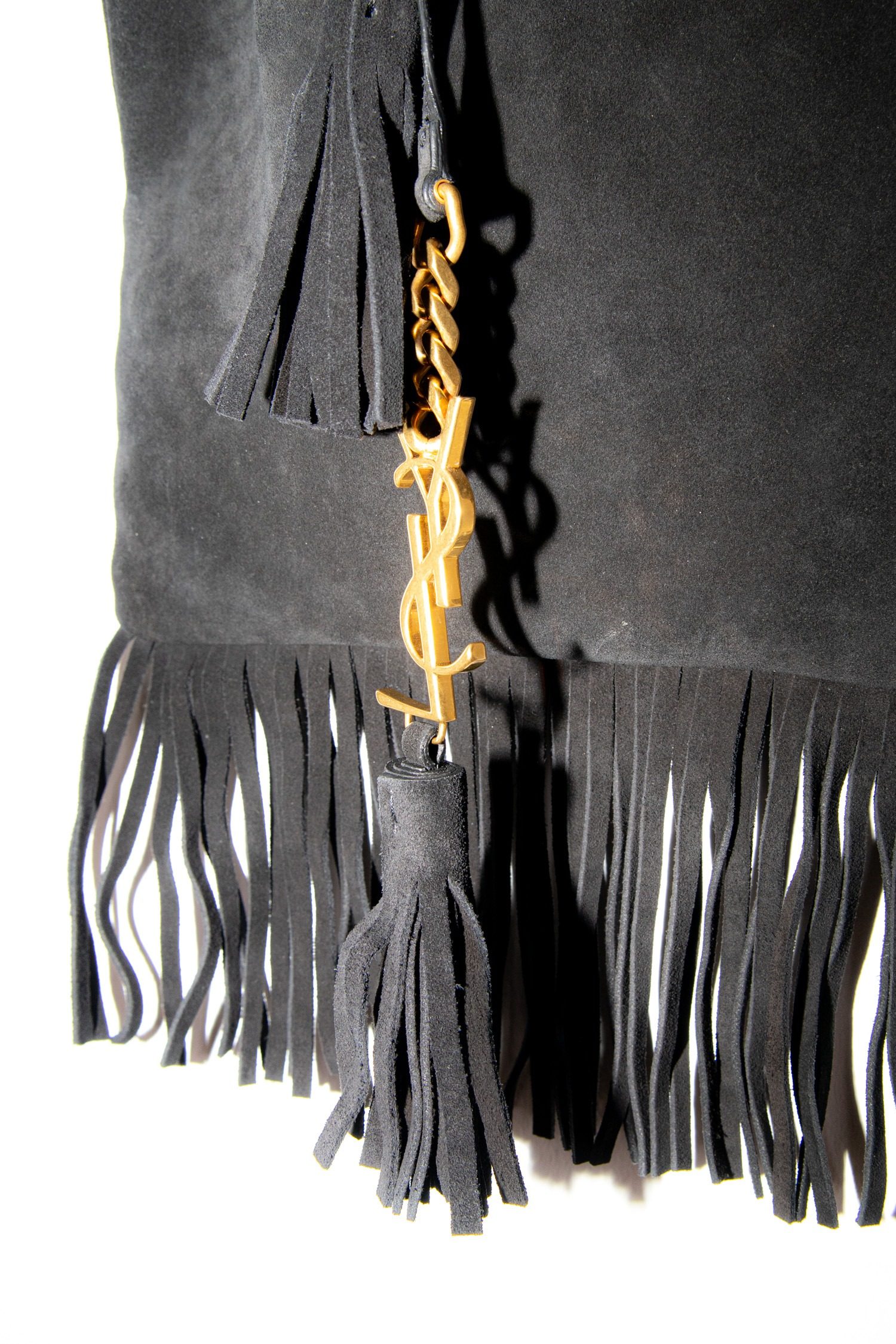 Thumbnail of http://Vintage%20Saint%20Laurent%20Schultertasche%20mit%20Fransen%20in%20Schwarz