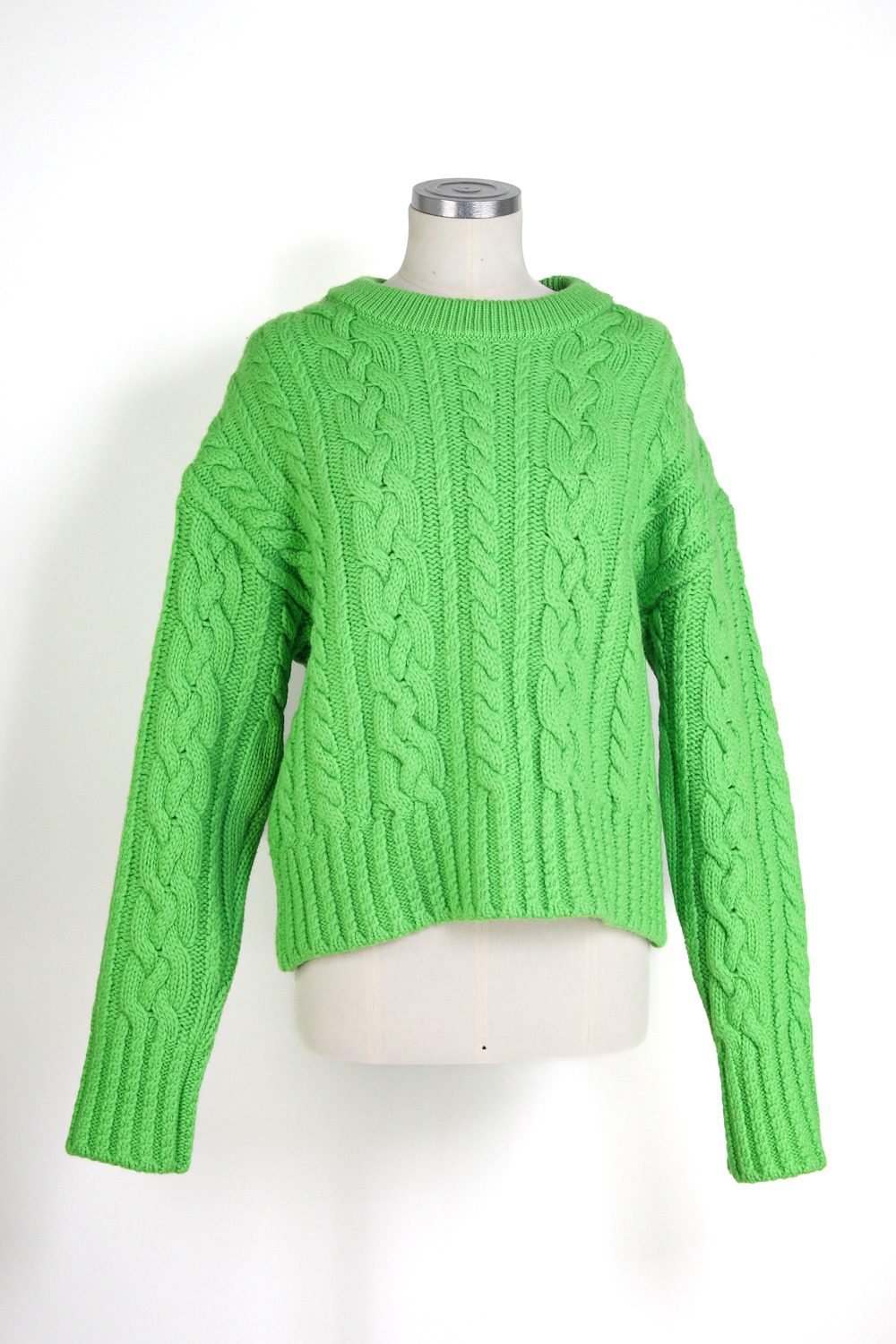 Thumbnail of http://Ami%20Strickpullover%20mit%20Zopfmuster%20in%20Grün