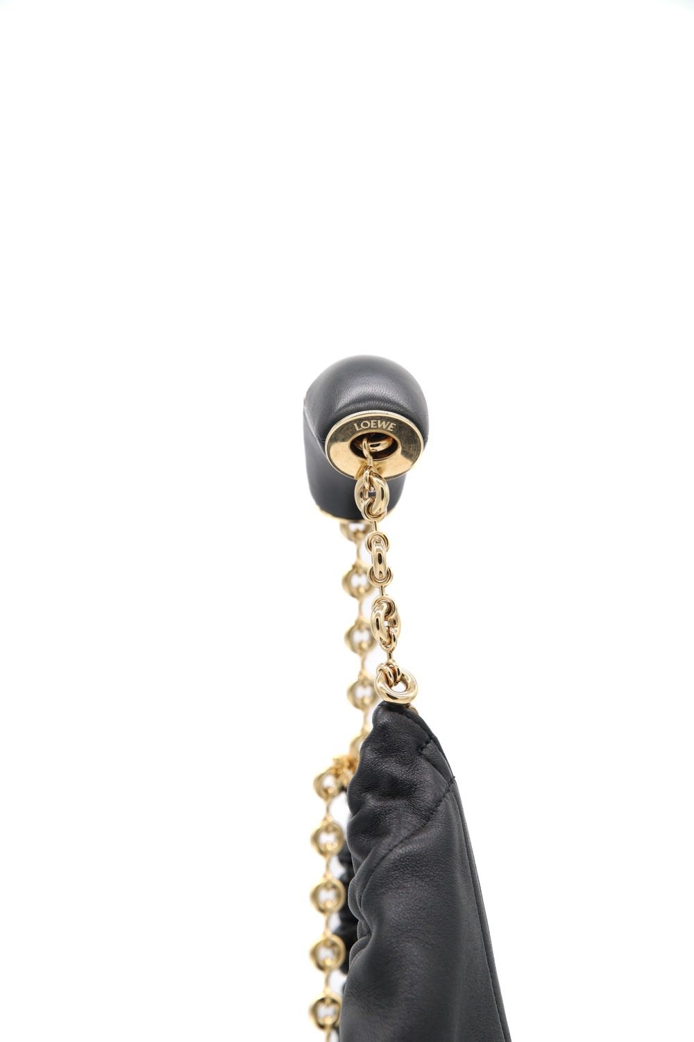 Thumbnail of http://Loewe%20Squeeze%20Medium%20Handtasche%20in%20Schwarz