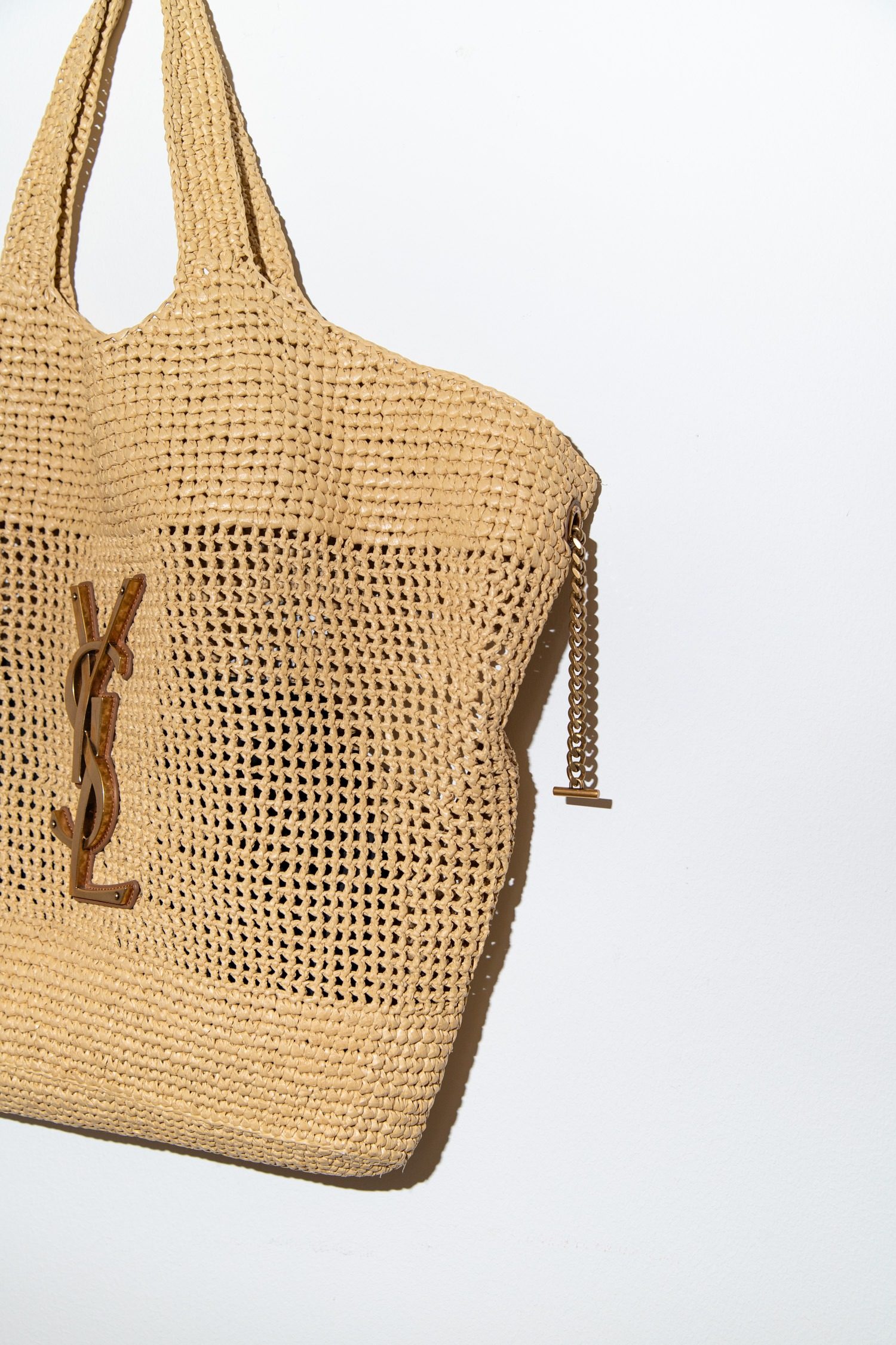 Thumbnail of http://Saint%20Laurent%20Icare%20Maxi-Shopper%20gehäkelt%20in%20Beige