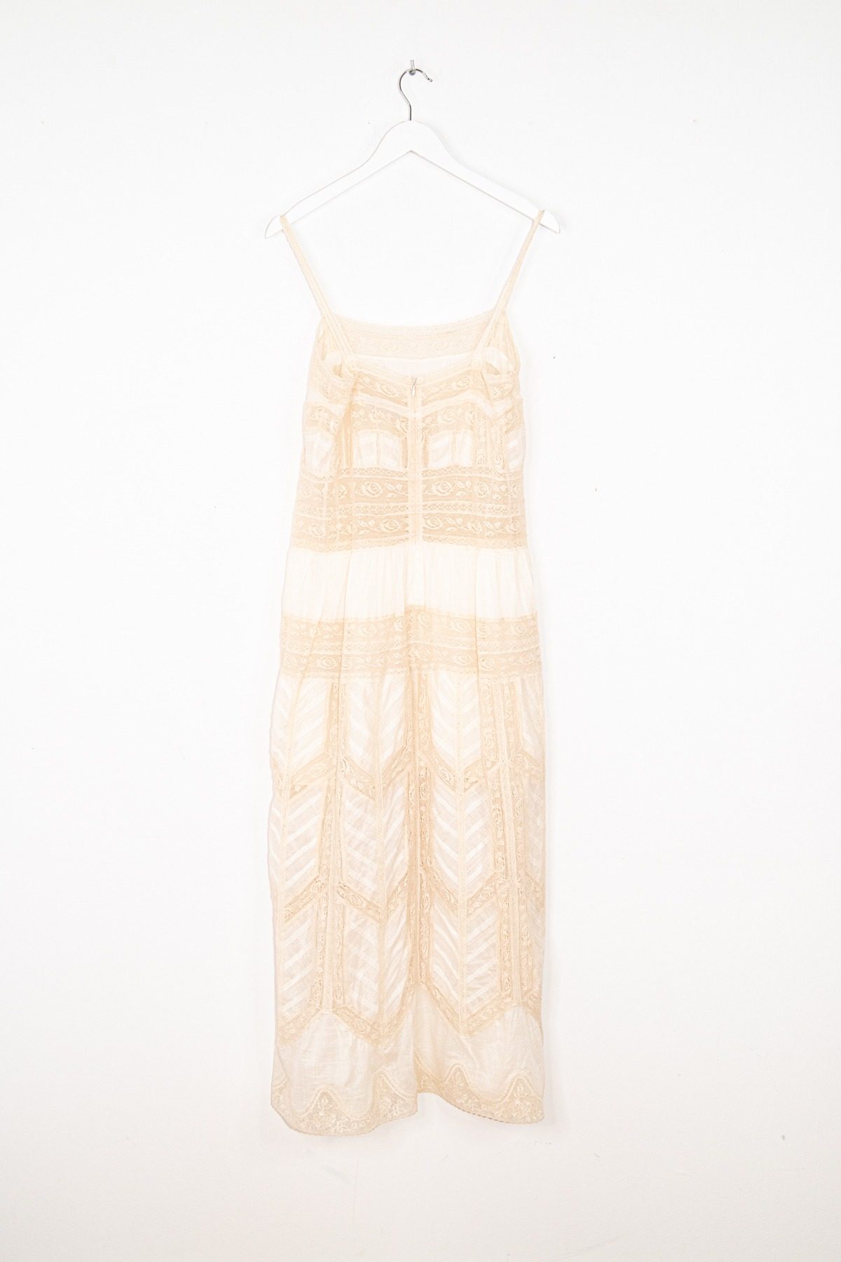 Thumbnail of http://Zimmermann%20Acacia%20Trägerkleid%20mit%20Spitze%20in%20Ecru%20und%20Hellbeige