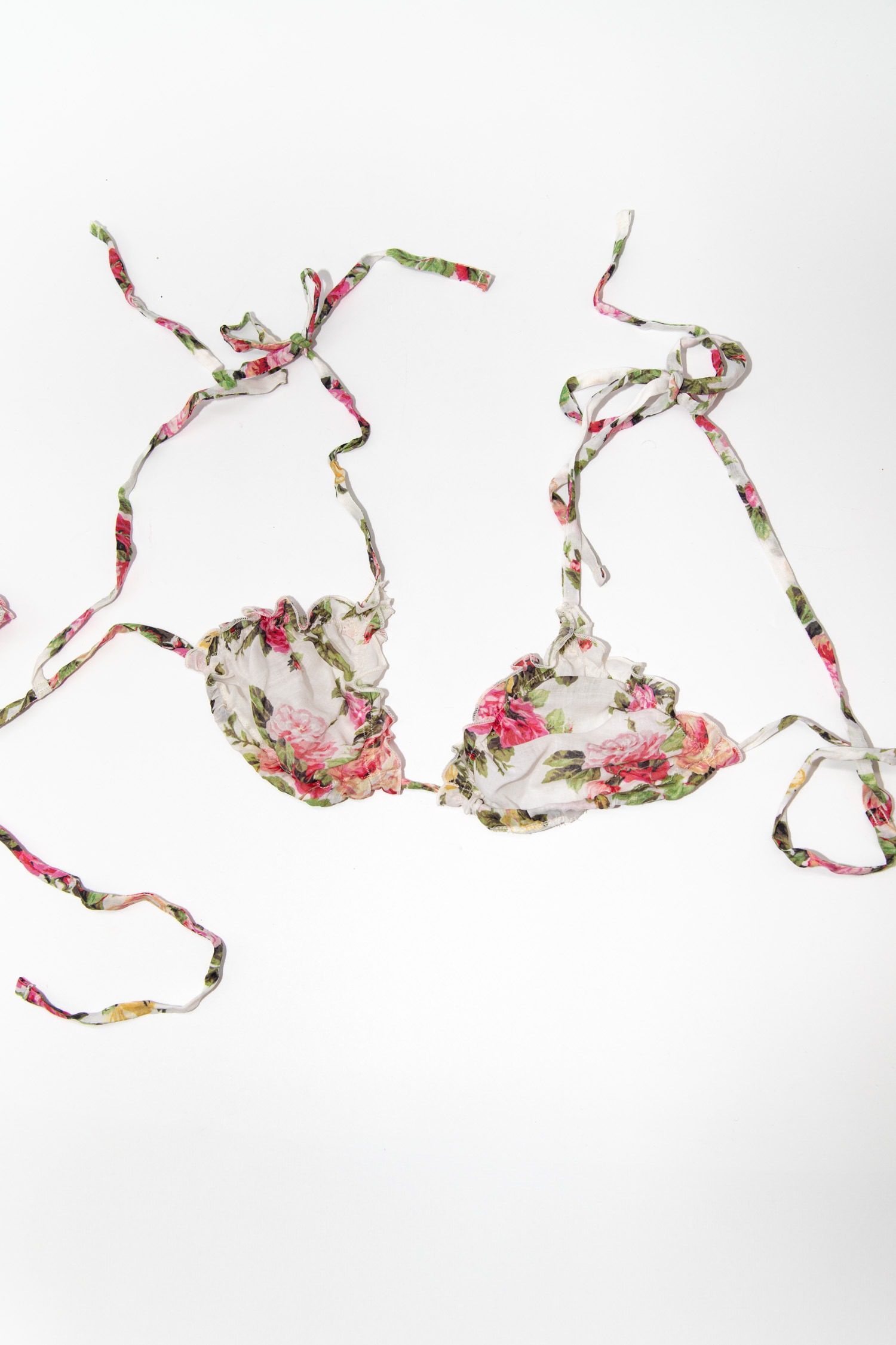 Thumbnail of http://Zimmermann%20Unterwäsche-%20Set%20mit%20Blumenmotiven