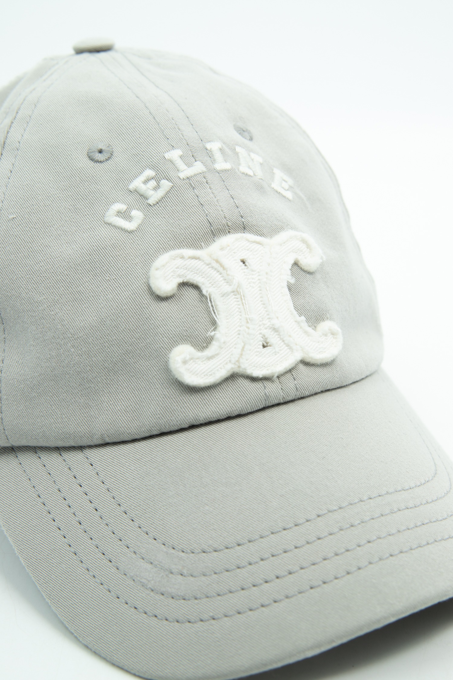 Celine "Vivienne" Cap in Blassgrau