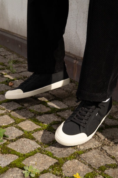 Celine "Alan" Sneaker in Schwarz und Ecru