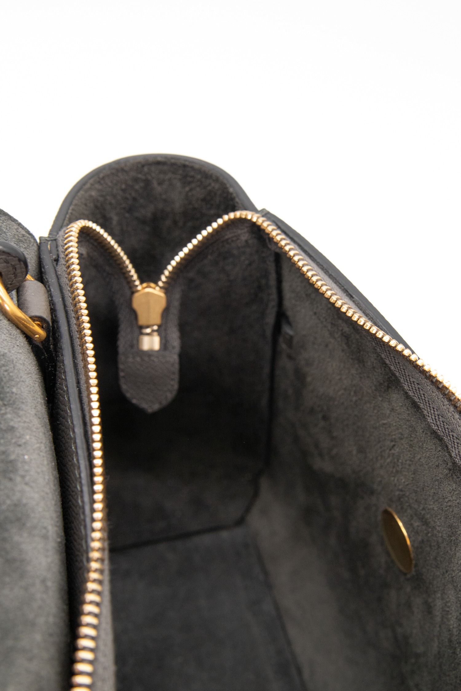 Celine "Nano Belt Bag" in Dunkelgrau und Gold