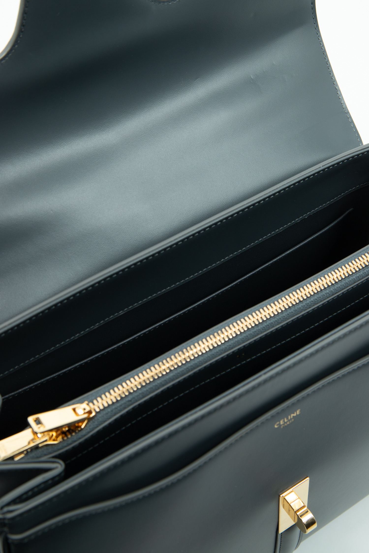Celine "16" Handtasche aus Kalbsleder in Schiefergrau