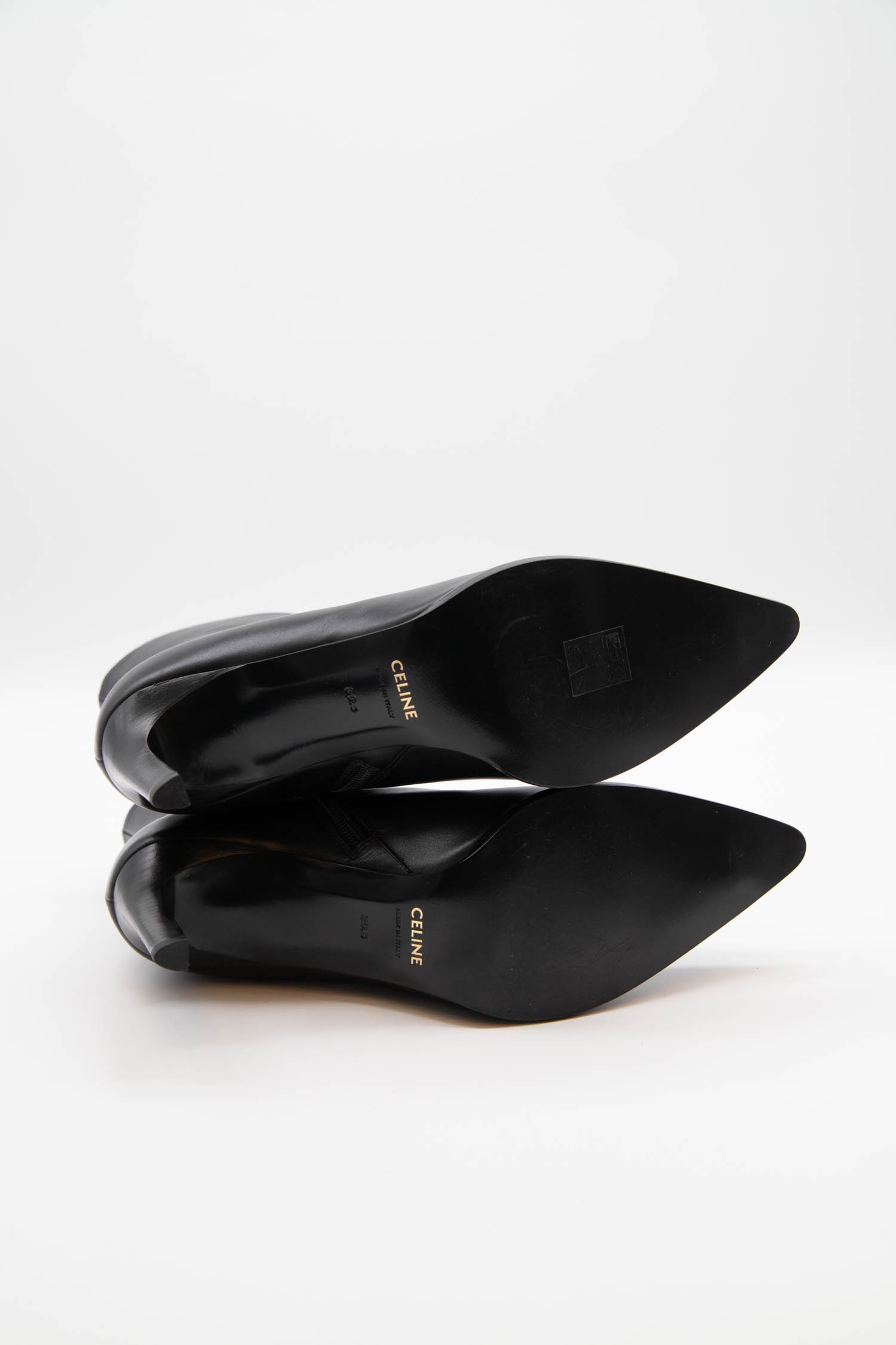 Celine "Verneuil" Stiefelette in Metallzehenkappe in Schwarz