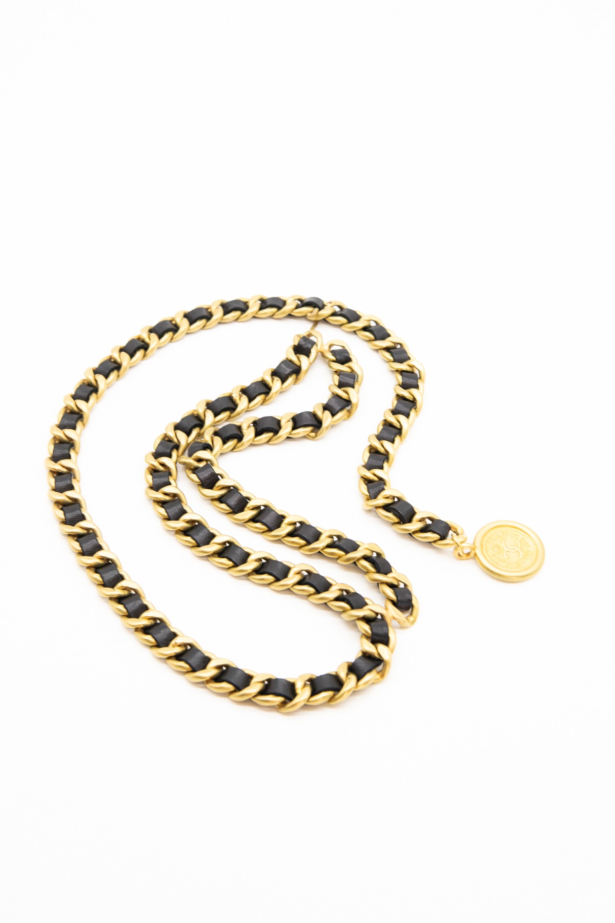 Chanel Kettengürtel mit Münze in Gold und Schwarz