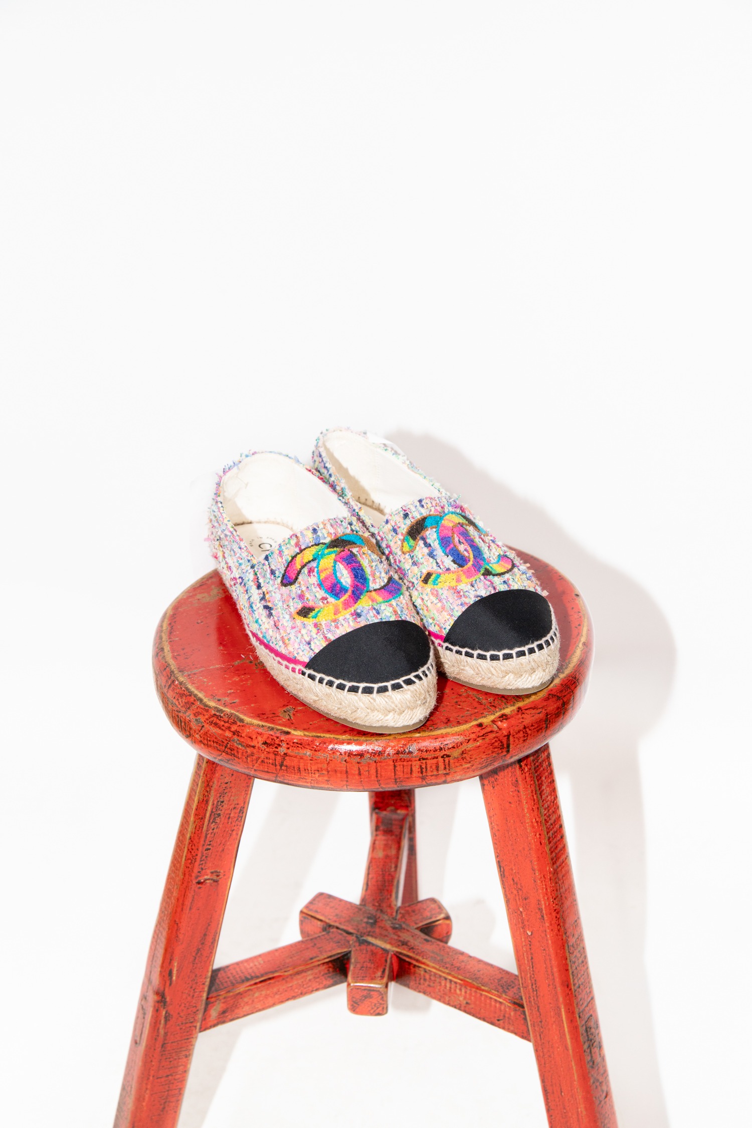 Chanel Espandrilles aus Tweed in Bunt und Schwarz