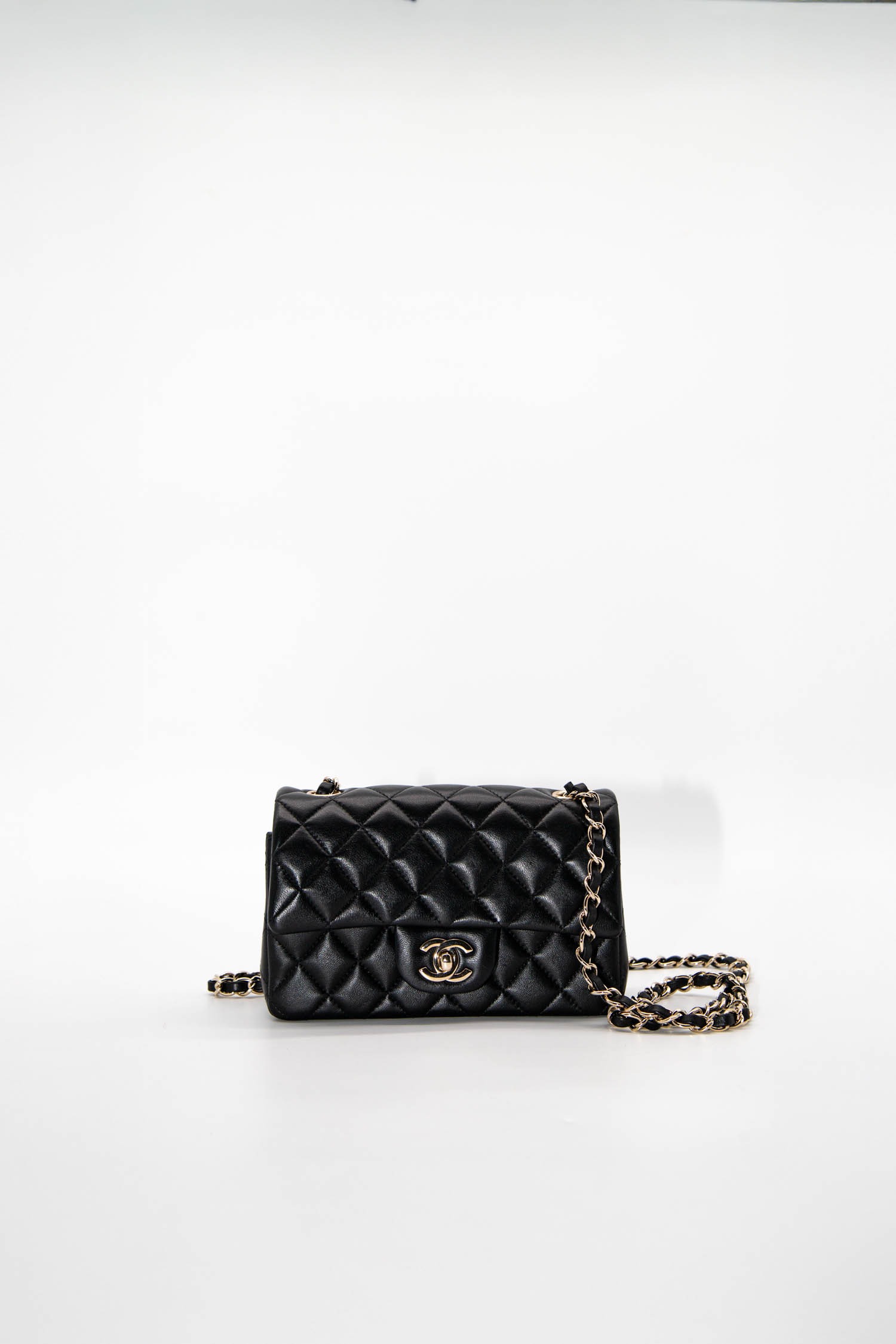 Chanel "Mini Classic Handbag" Umhängetasche in Schwarz