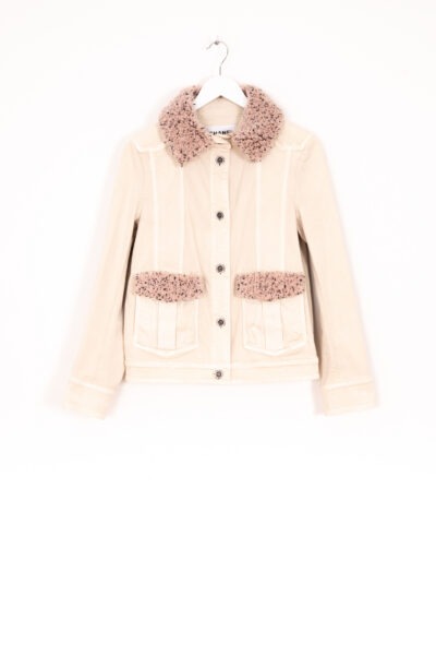 Chanel Jeansjacke mit Bouclé-Details in Cremeweiß und Rosa
