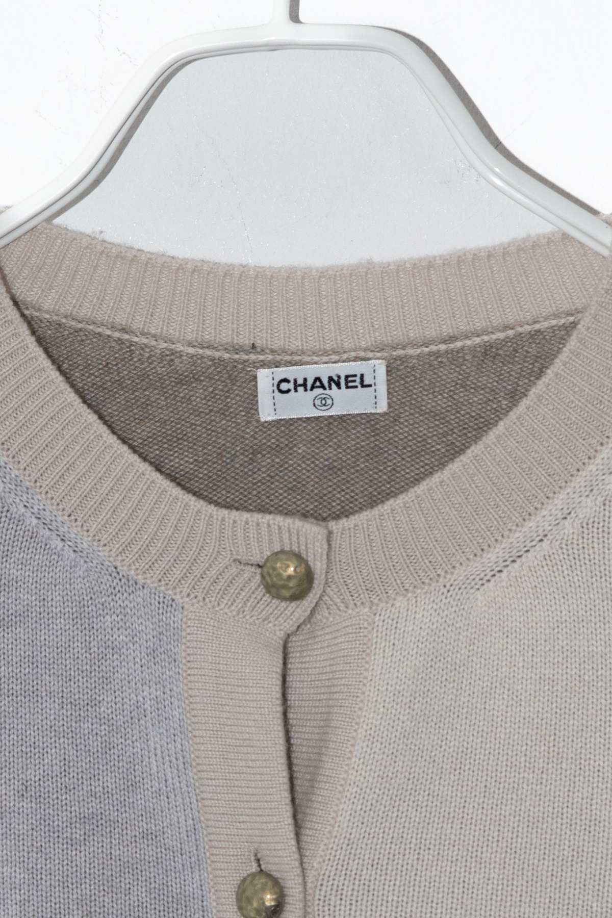 Chanel Strickjacke in Beige und Hellgrau