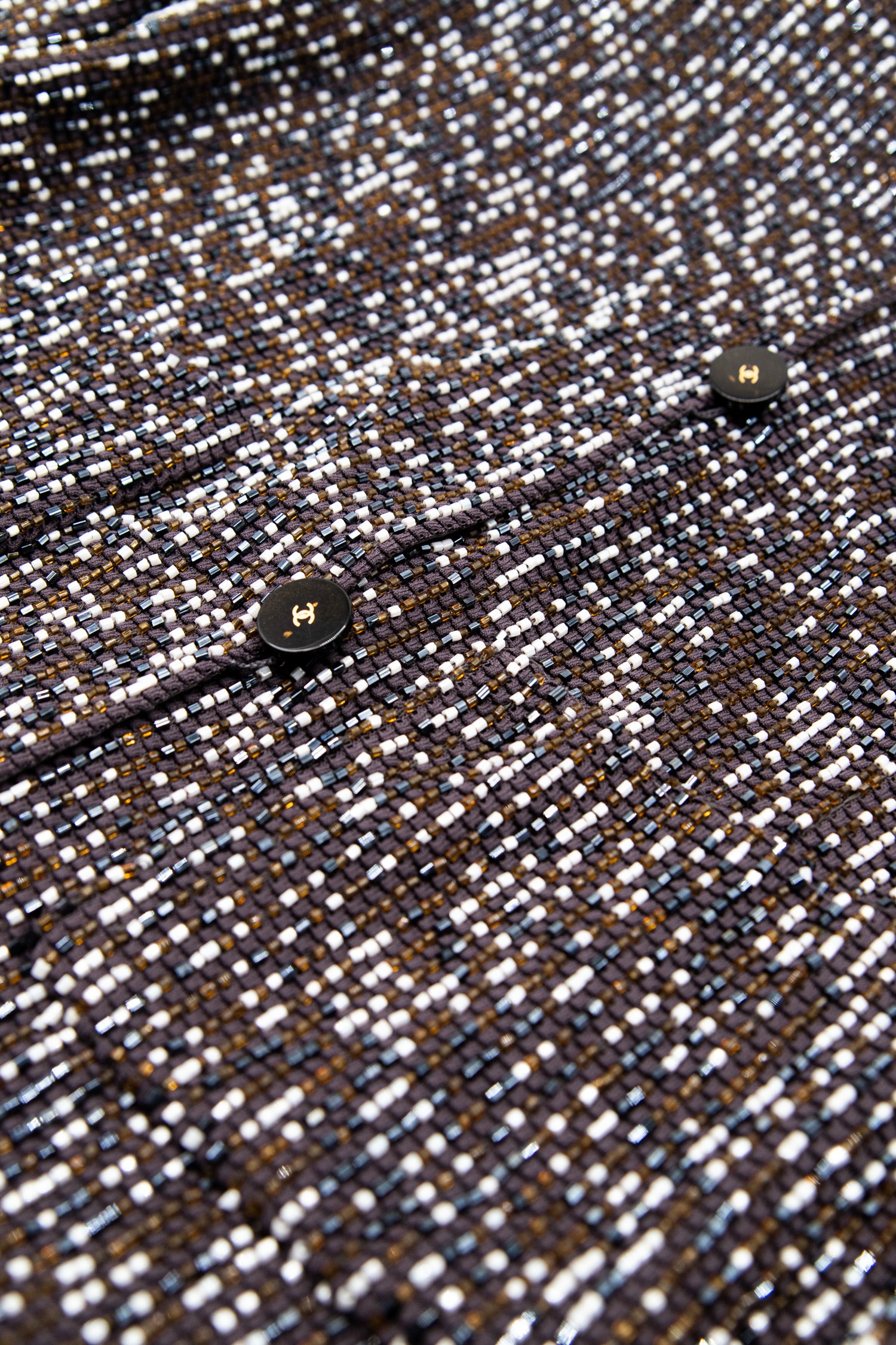 Vintage Chanel perlenbesetzter Blazer in Grau und Braun