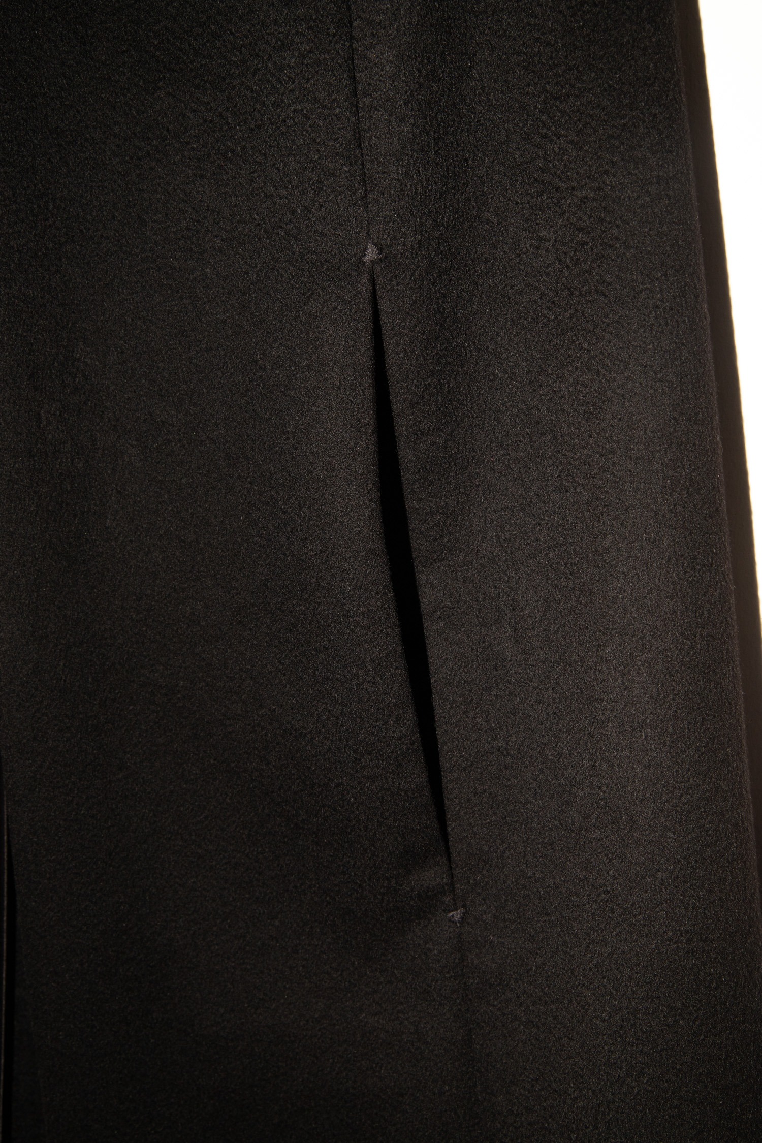 Chanel Cape mit besonderem Verschluss in Schwarz