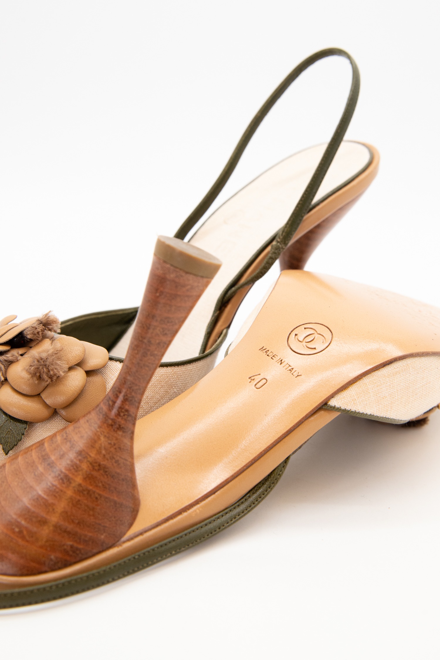 Chanel Vintage Pumps in Ecru, Beige und Braun