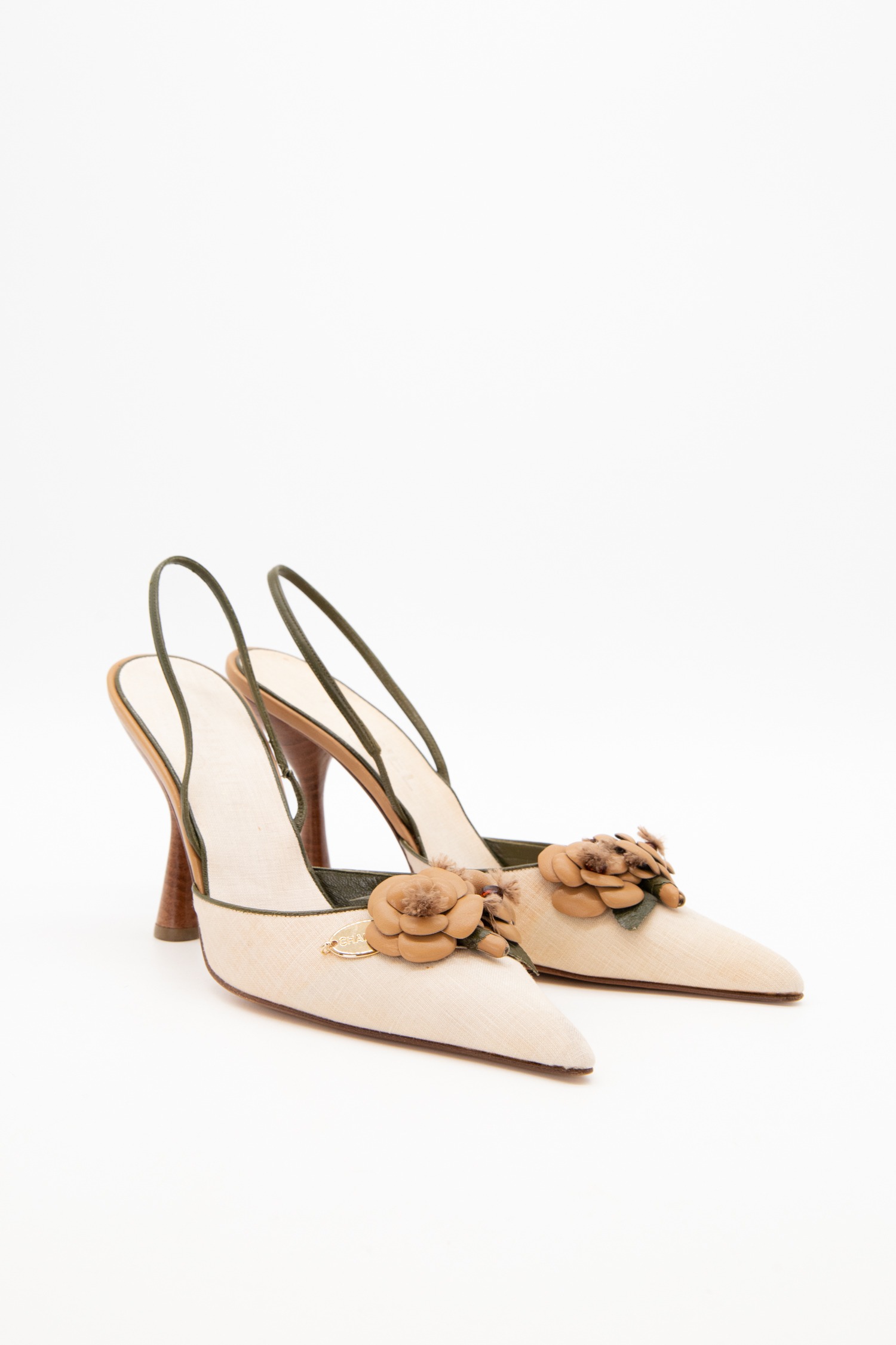 Chanel Vintage Pumps in Ecru, Beige und Braun