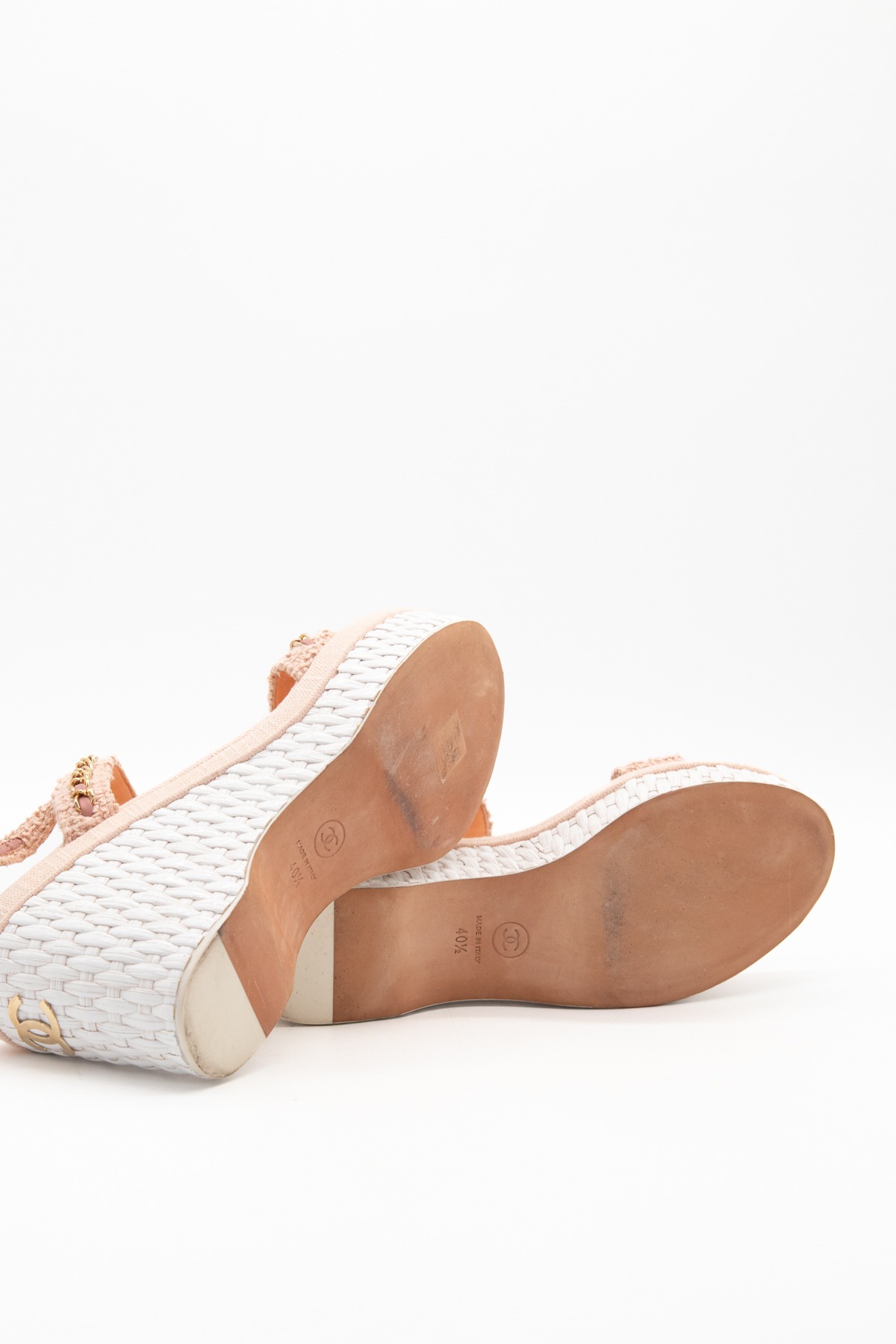 Chanel Keilsandale in Rosa und Weiß