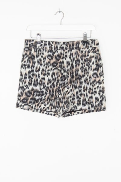 Chloe Shorts mit Leomuster in Beige und Schwarz