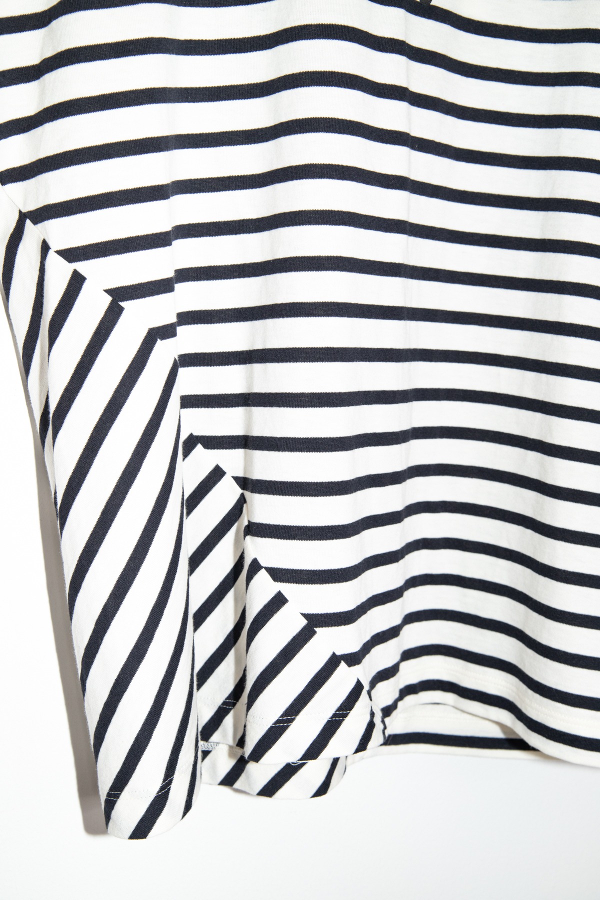 Dior T-Shirt Gestreift in Schwarz und Weiß