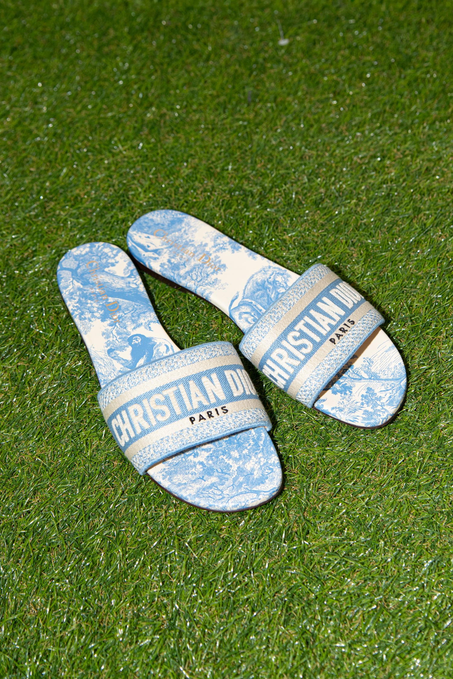 Christian Dior "Dway" Pantolette in Ecru und Hellblau