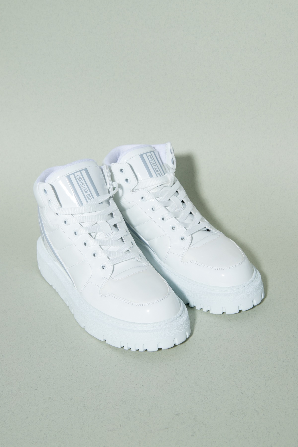 Dior "D-Player" High Top Sneaker in Weiß und Hellgrau