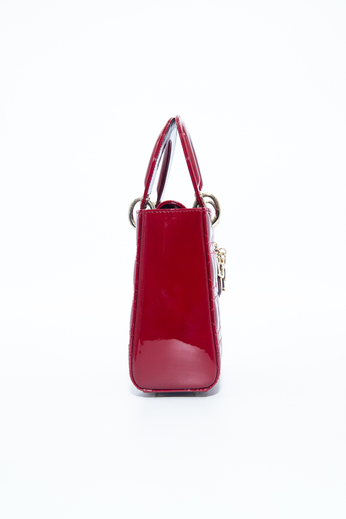 Dior "Lady Dior" Handtasche aus Lackleder in Rot und Gold