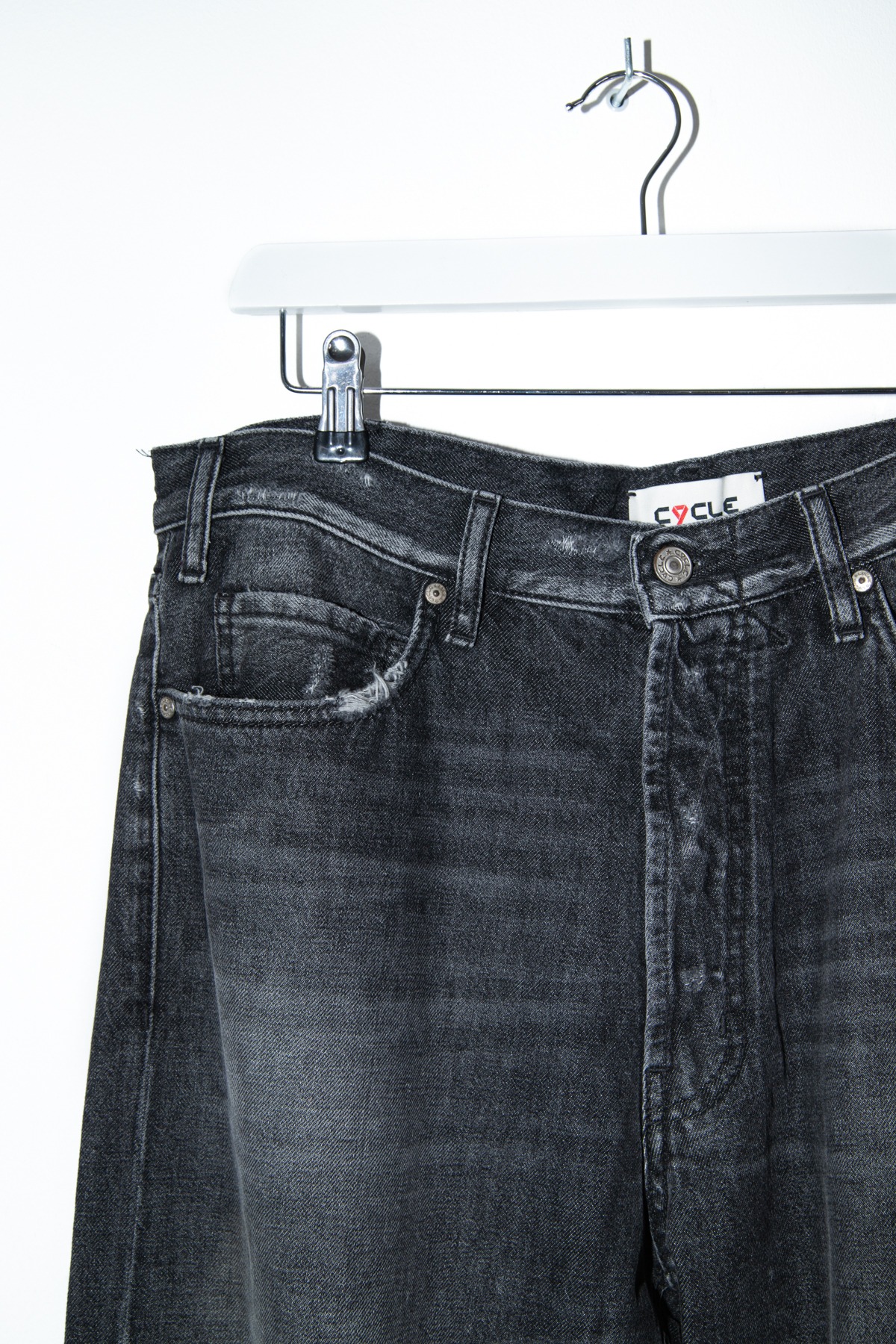 Cycle Jeans in Anthrazit und Grau