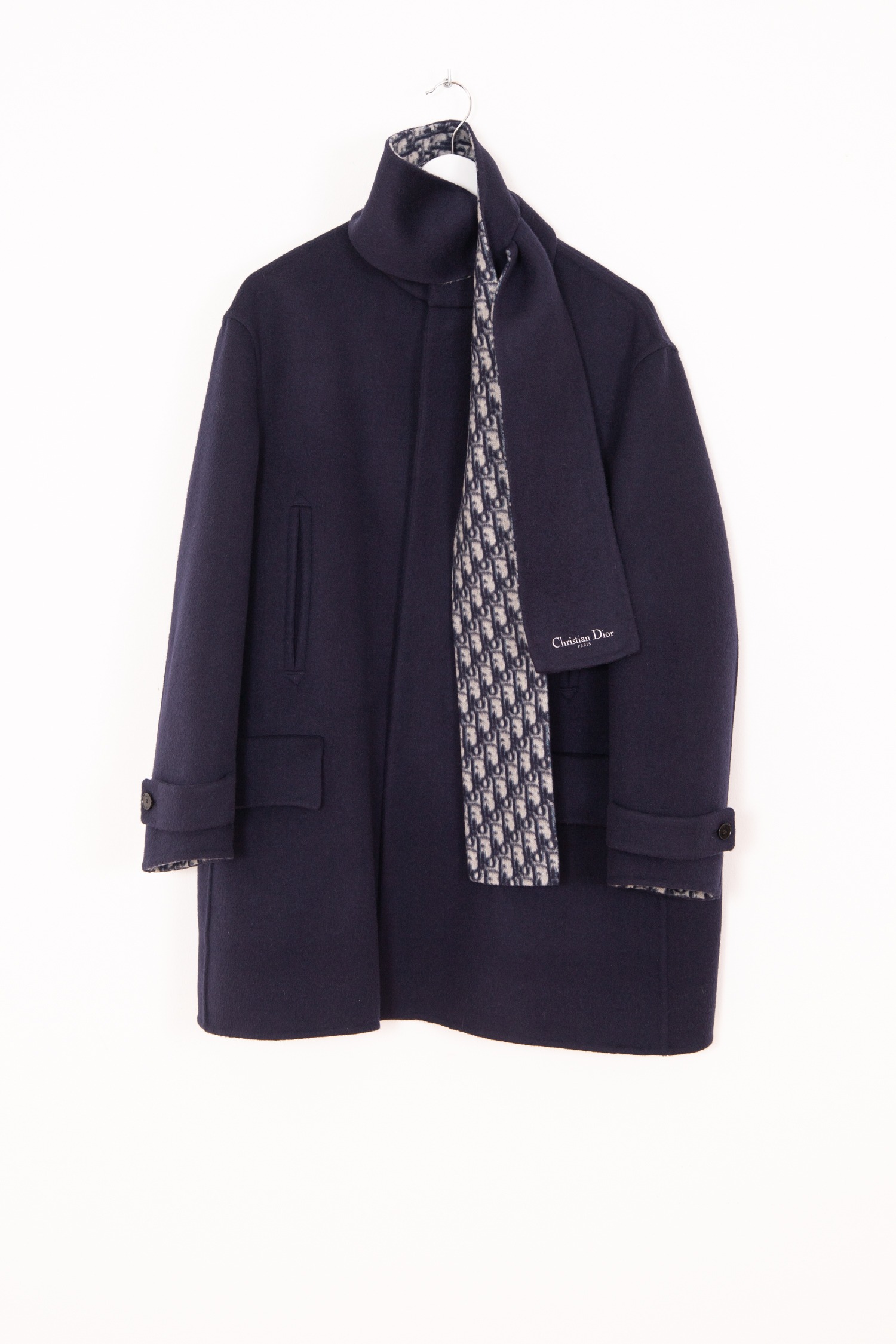Dior "Double-Sided" Mantel mit Schalkragen in Dunkelblau und Ecru