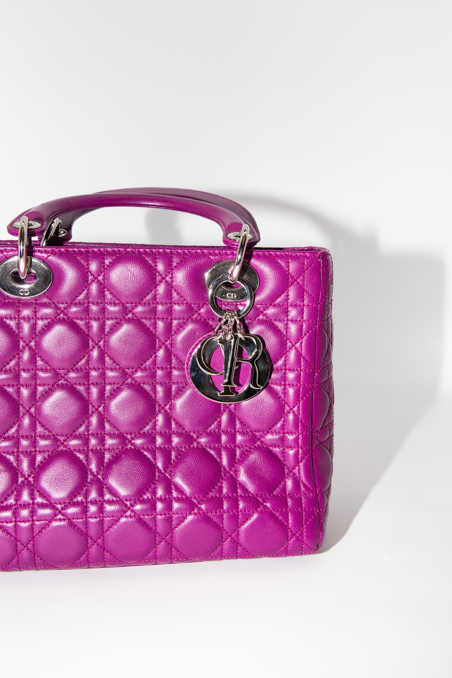 Dior "Lady Dior" Handtasche in Lila